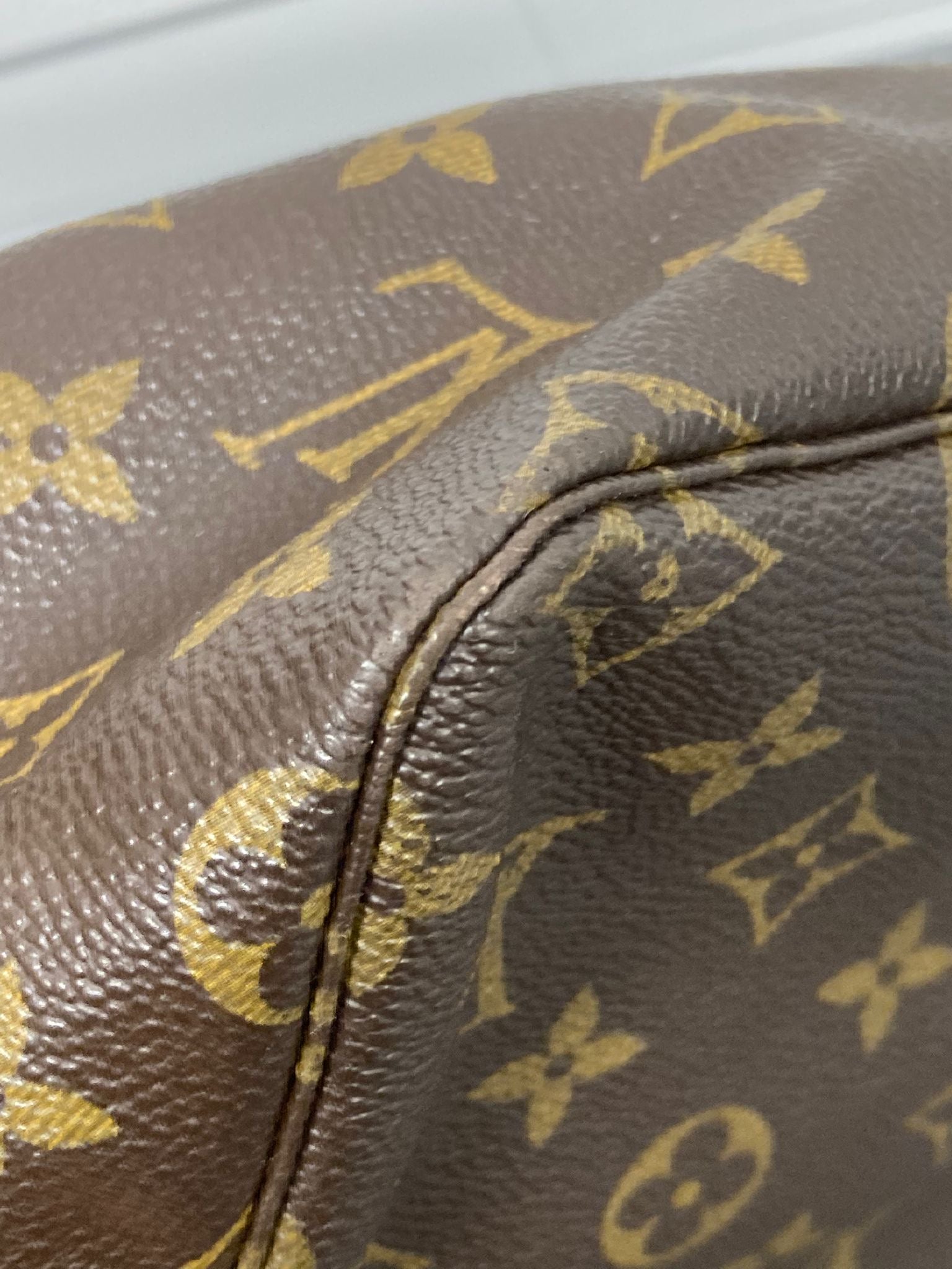 Louis Vuitton Trousse Toilette 28 Monogram