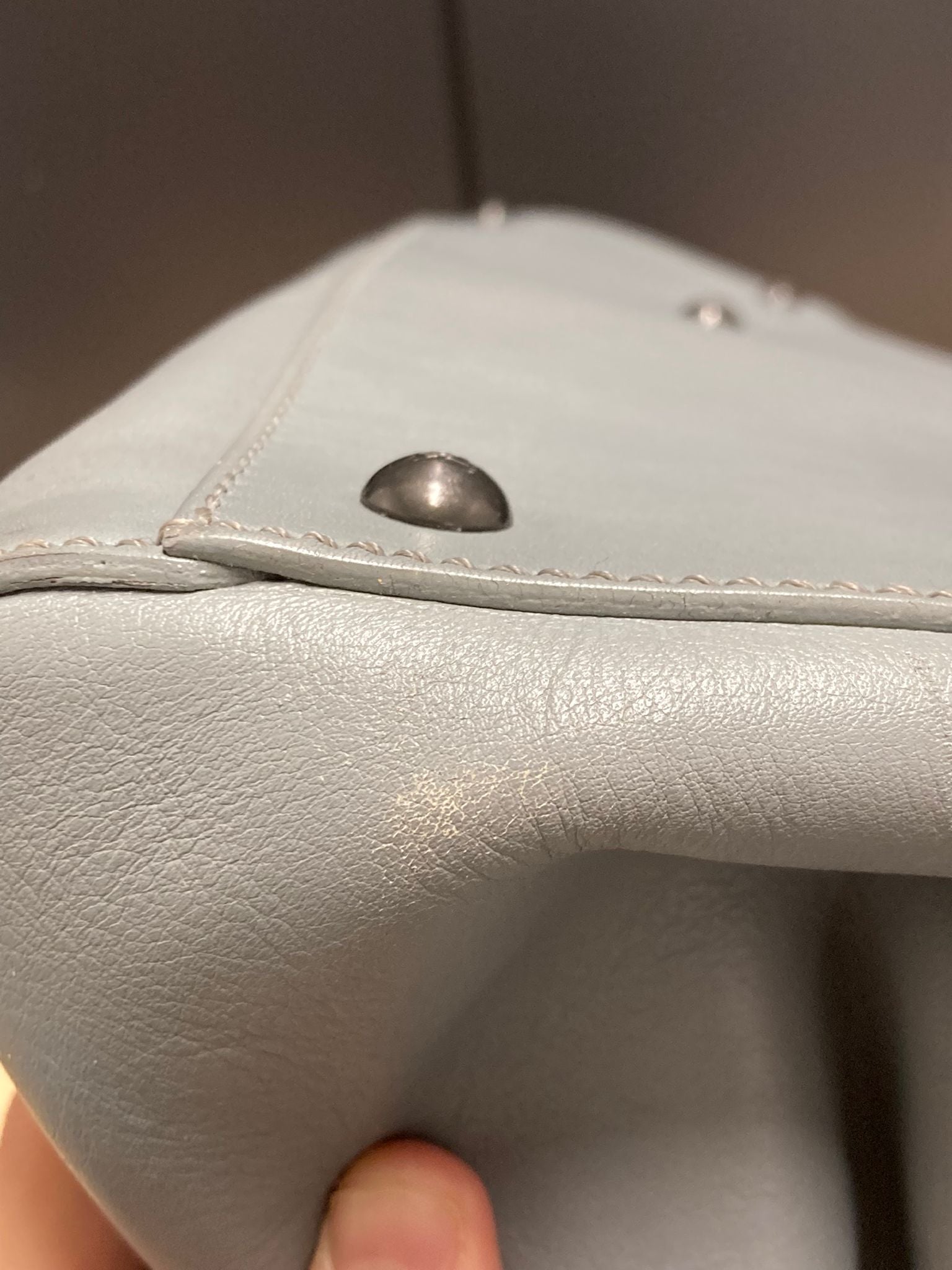 FENDI Peekaboo Large – Piel gris cielo – Doble compartimento con bandolera