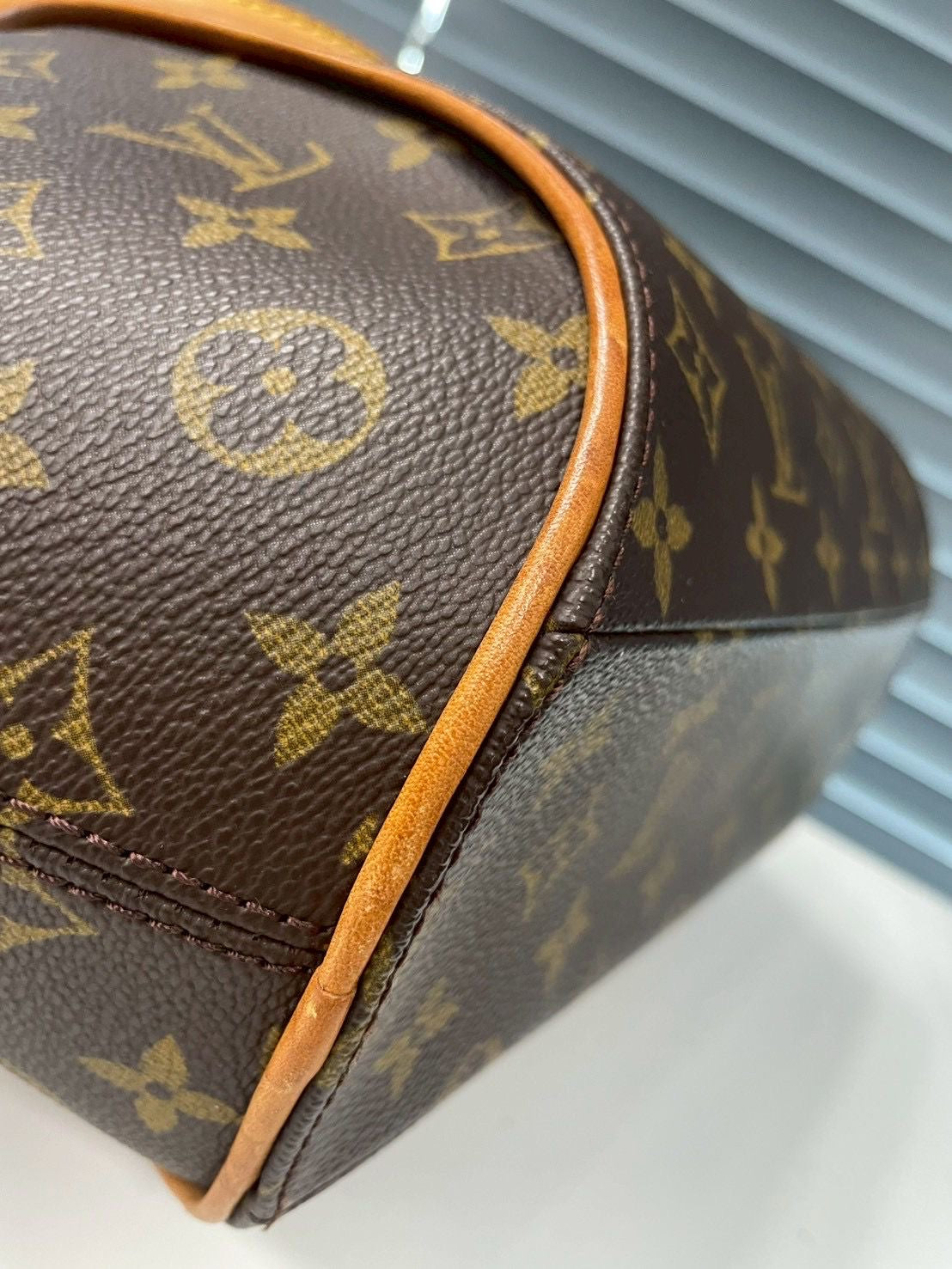 Louis Vuitton Ellipse MM Monogram
