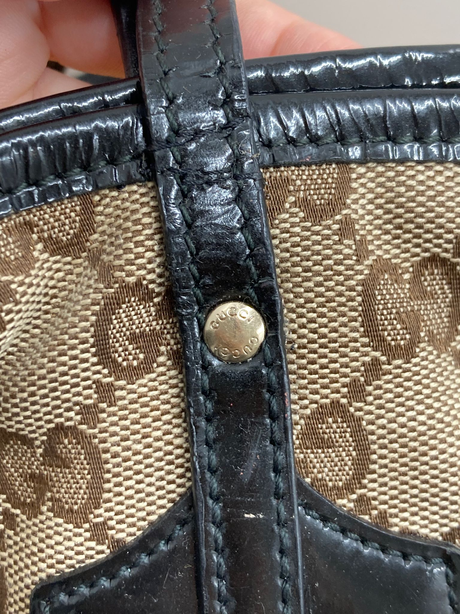 Gucci GG Canvas Tote Beige & negro