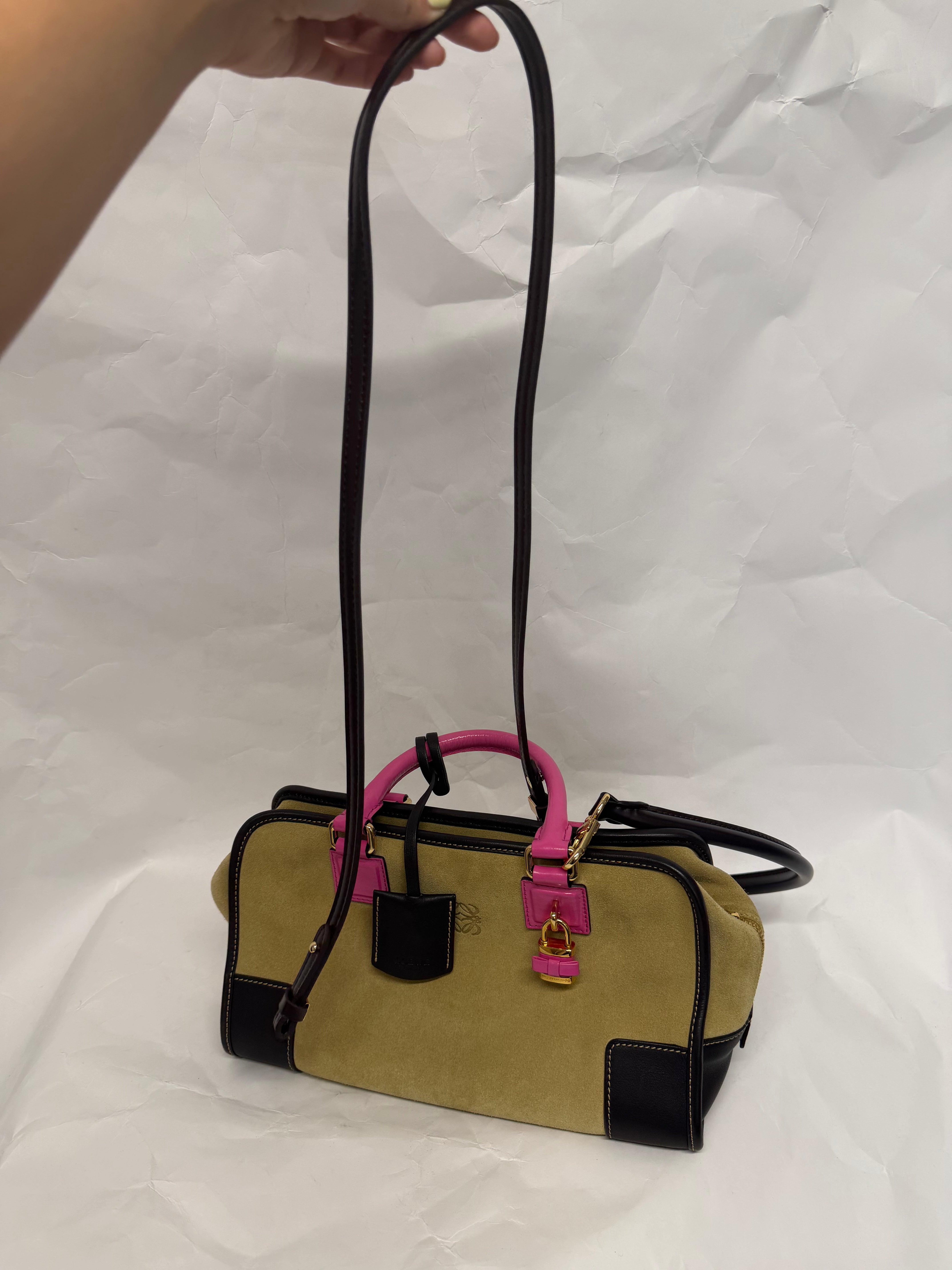 Loewe Amazona 28 Ante Oro Rosa Edición Especial asas rosas