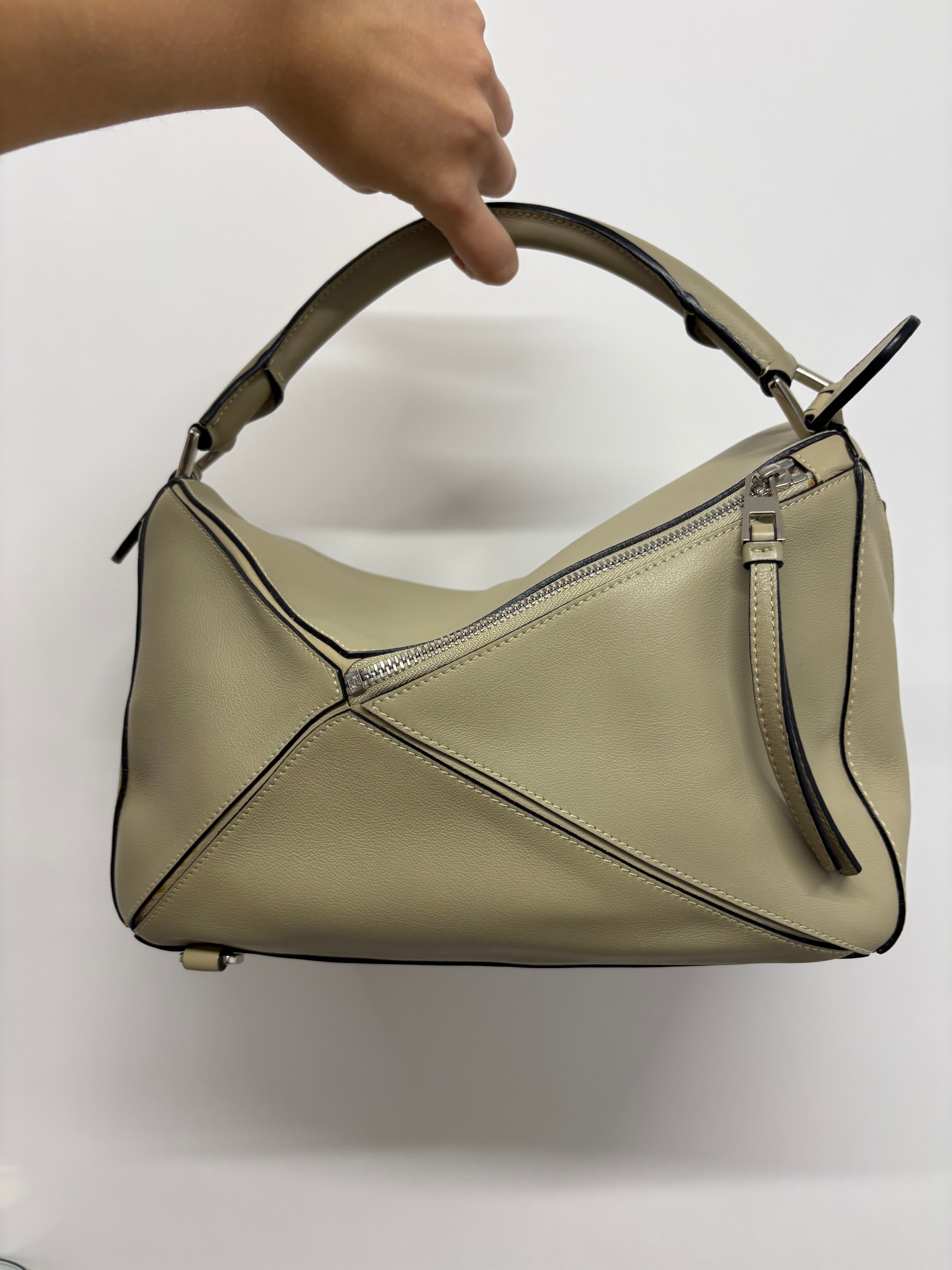 Loewe puzzle mediano Beige/ Taupe Claro