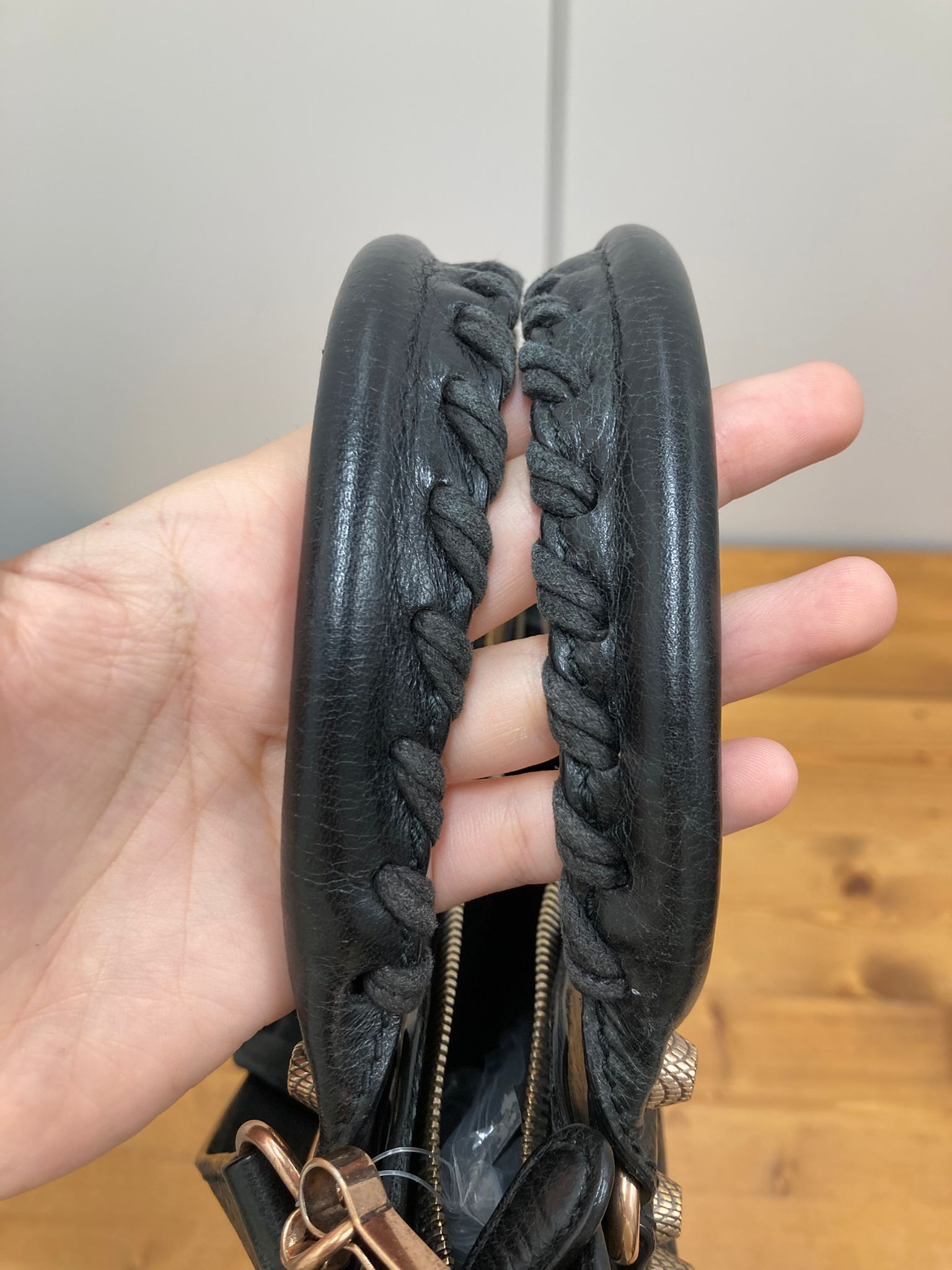 Balenciaga City First Classic Black – Cuero Aged