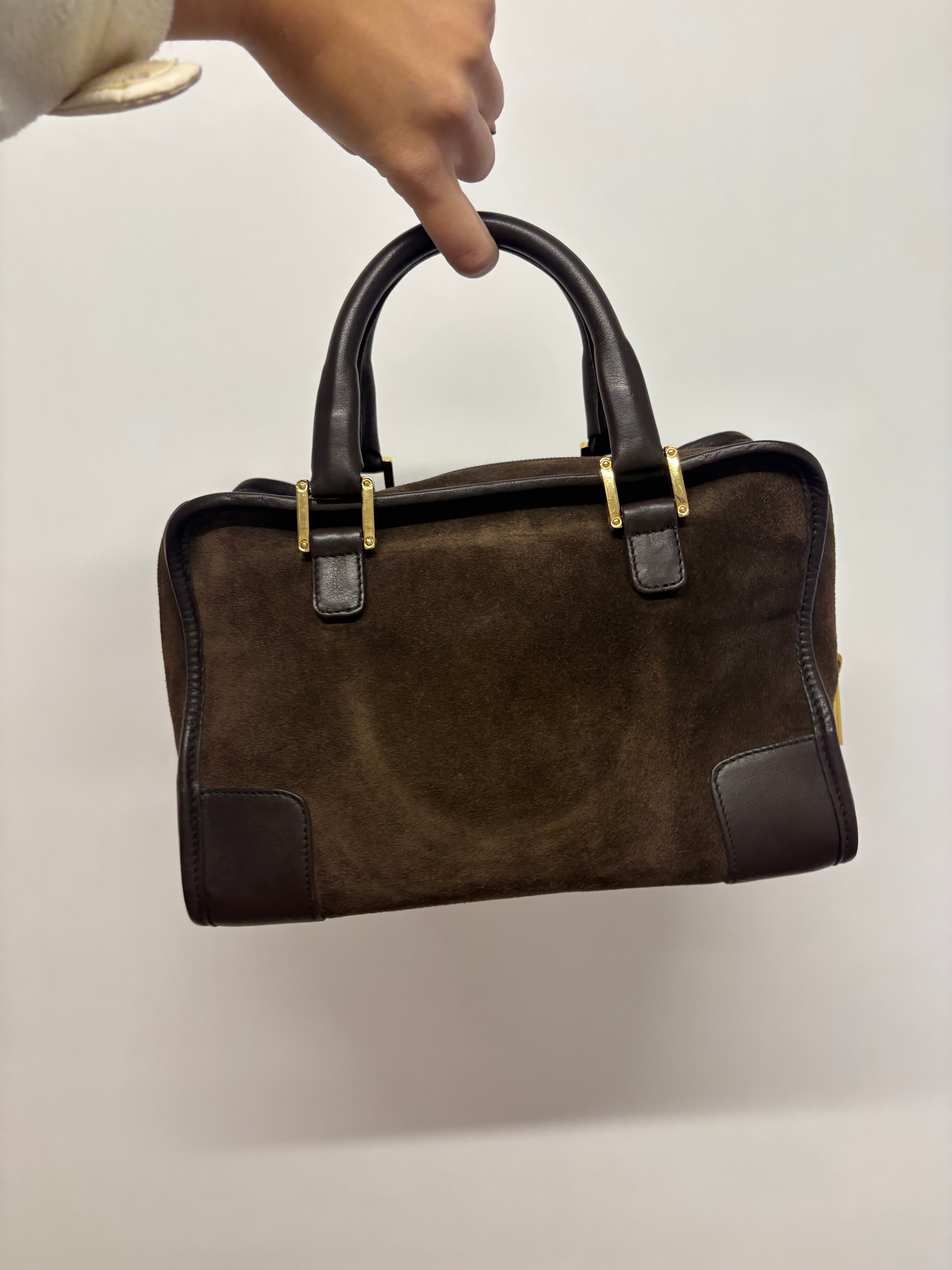 LOEWE Amazona 28 – Ante Marrón & Piel Chocolate