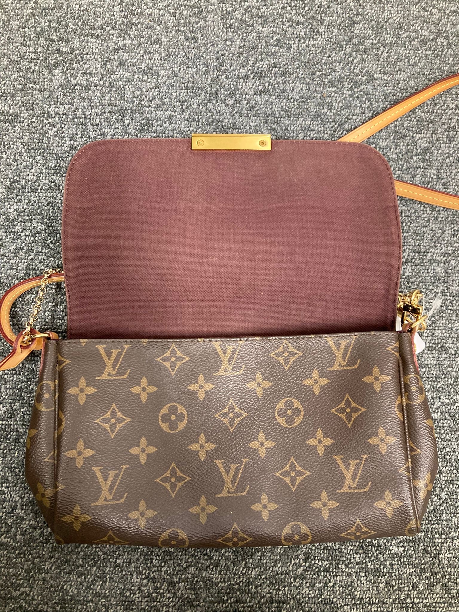Louis Vuitton Favorite MM Monogram 2 strap