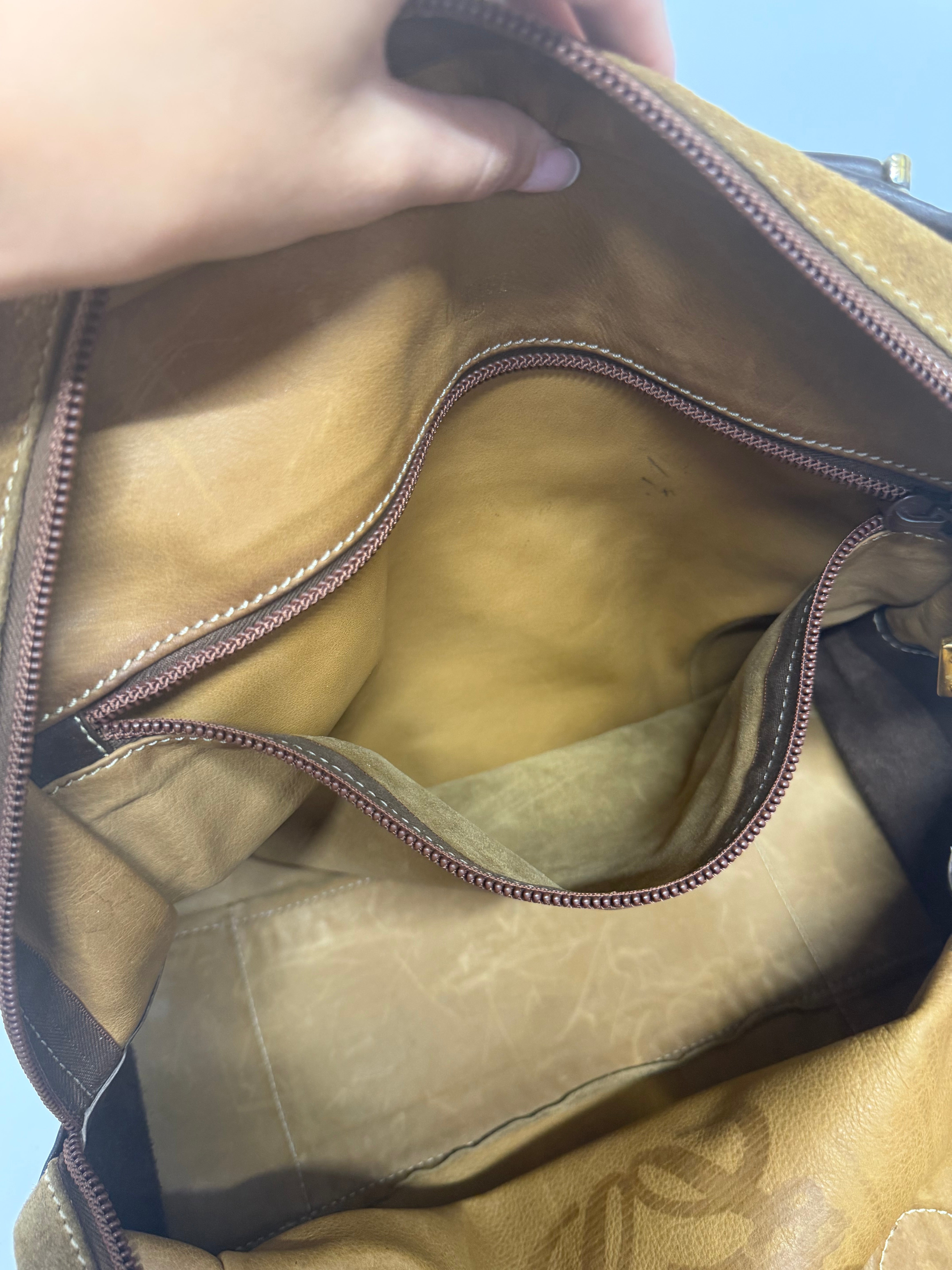 Loewe Amazona 32 Vintage Ante Oro