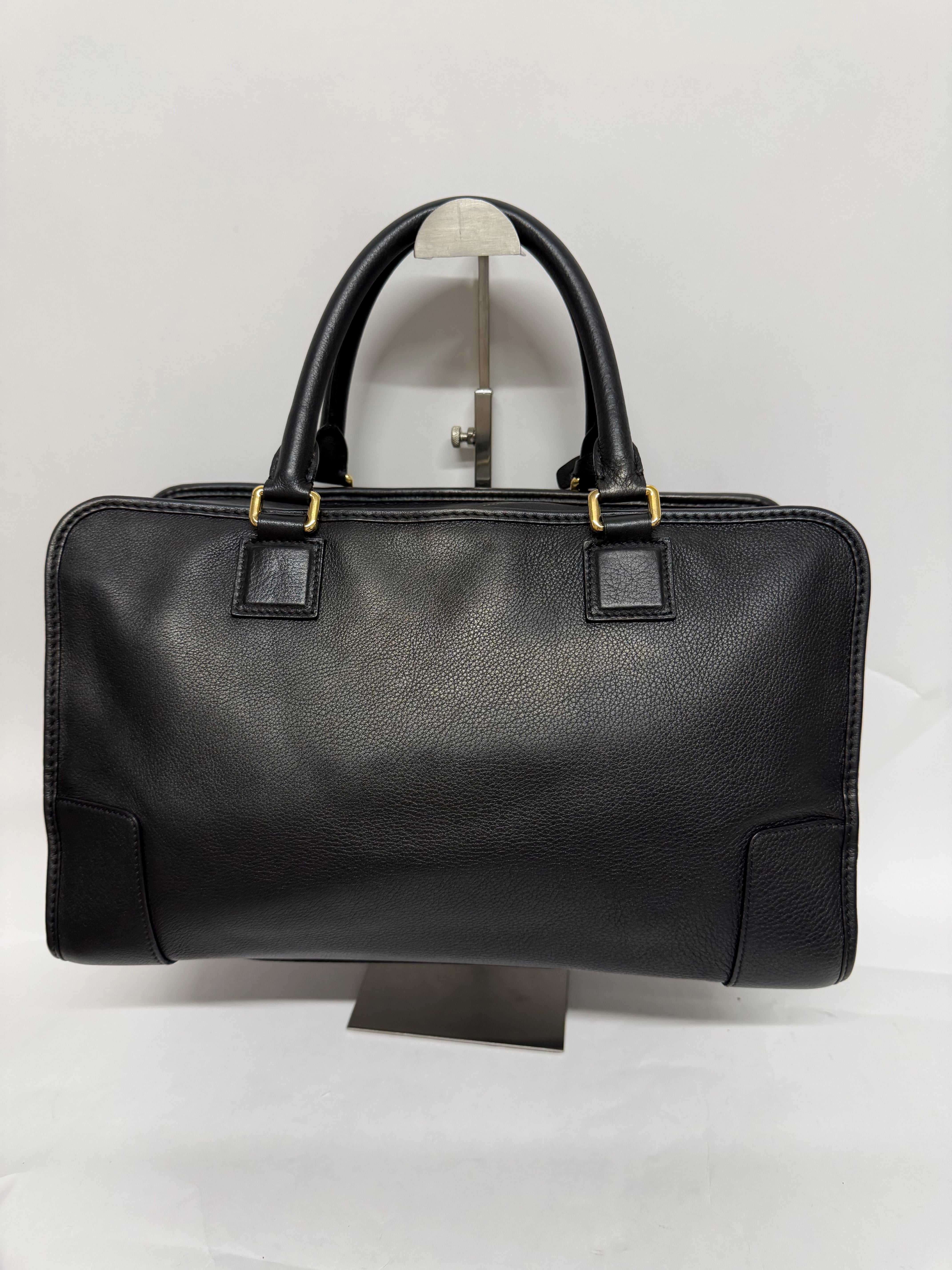 Loewe Amazona 36 | Piel Negra Herrajes dorados