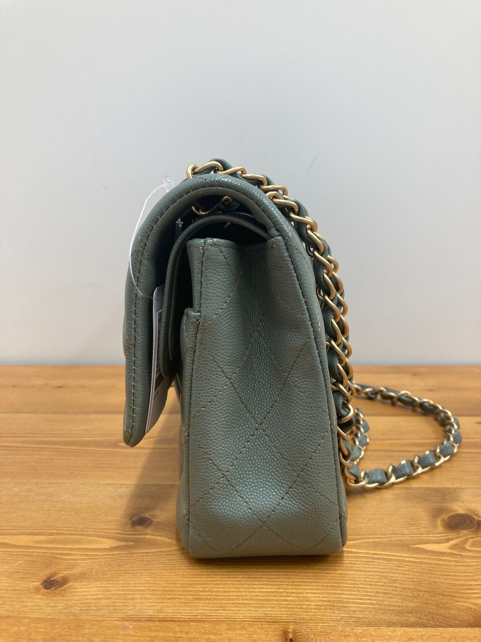 Chanel 11.12 timeless mediano doble flap piel caviar verde