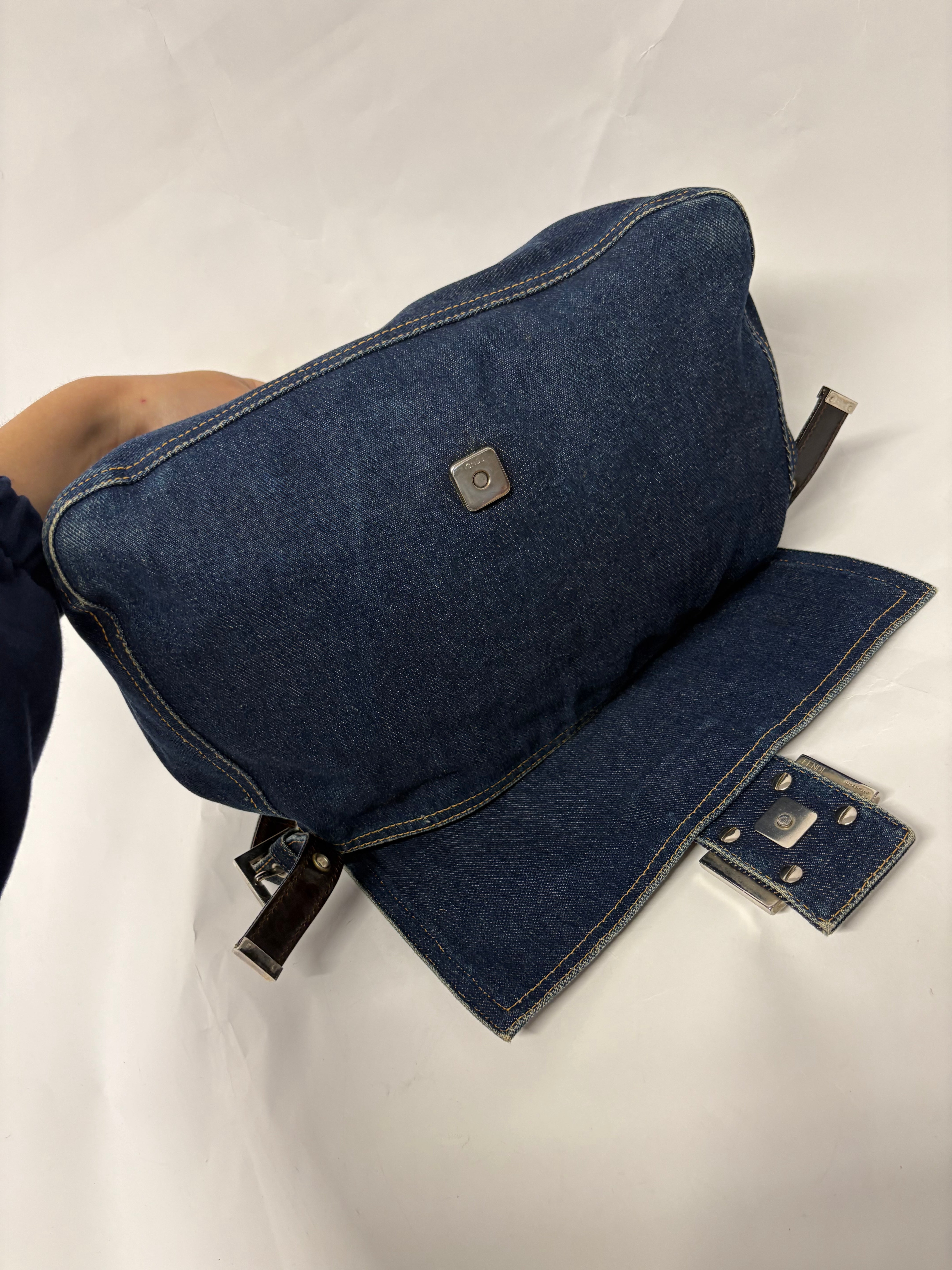 Fendi Mamma Baguette Denim - Icono Vintage
