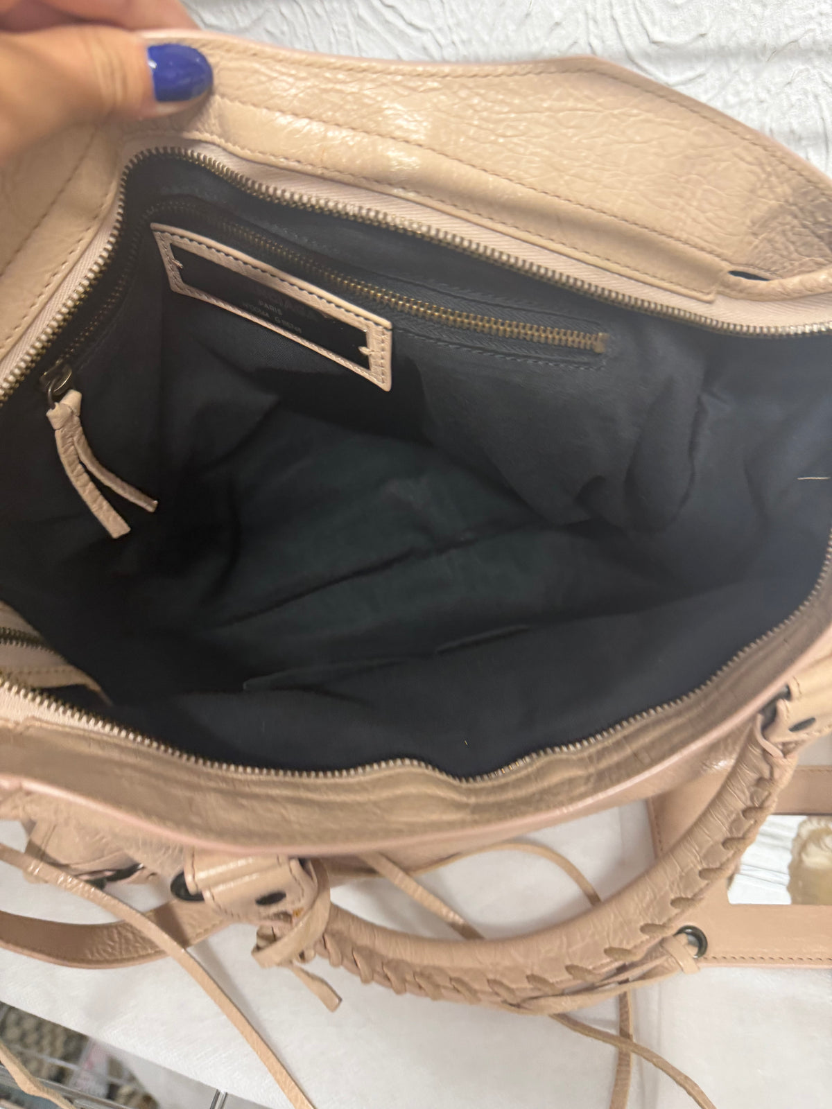 Balenciaga Classic City Piel de Cordero Rosa Palo Nude con Bandolera
