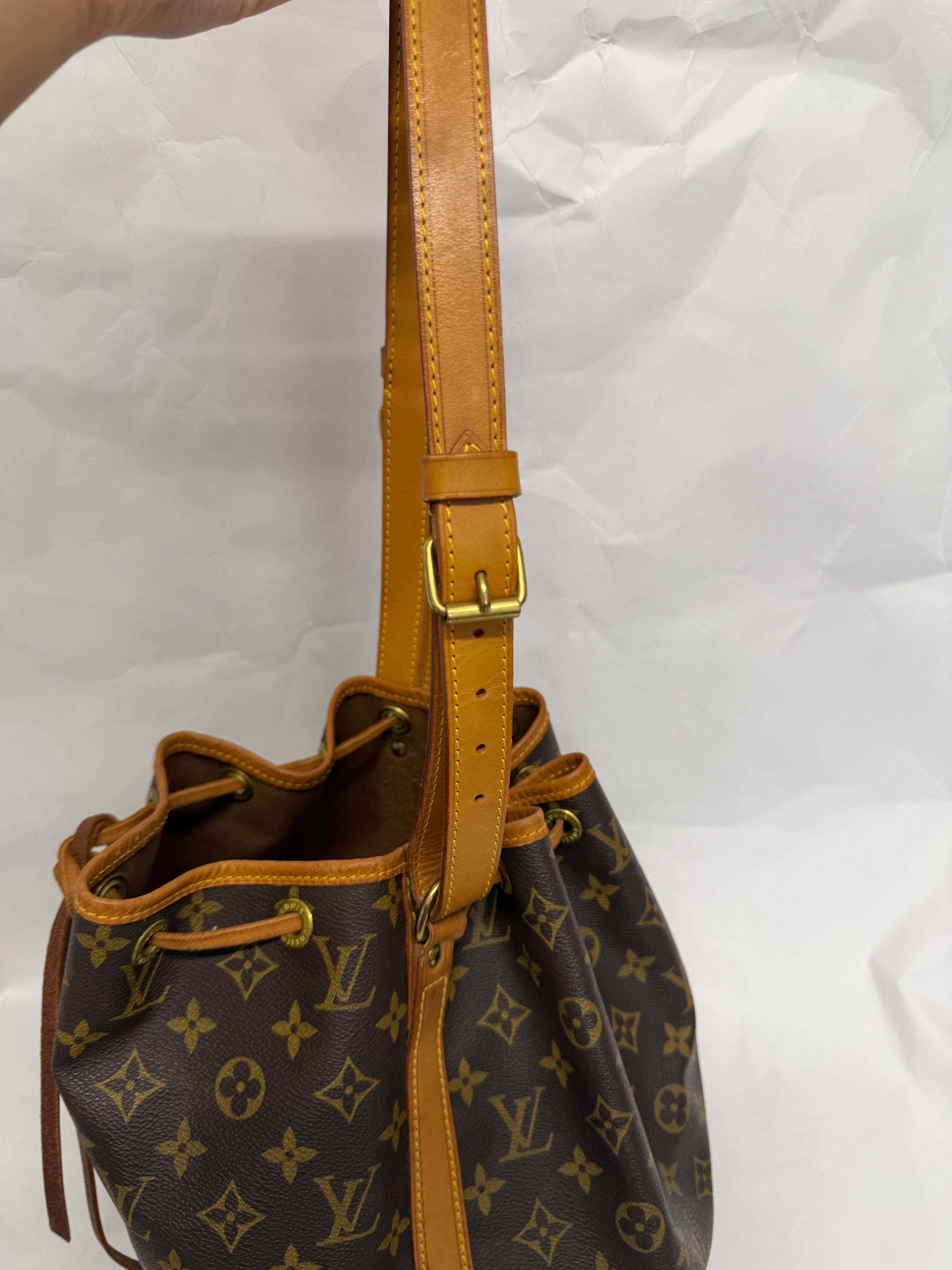 Louis Vuitton Petit Noé monogram
