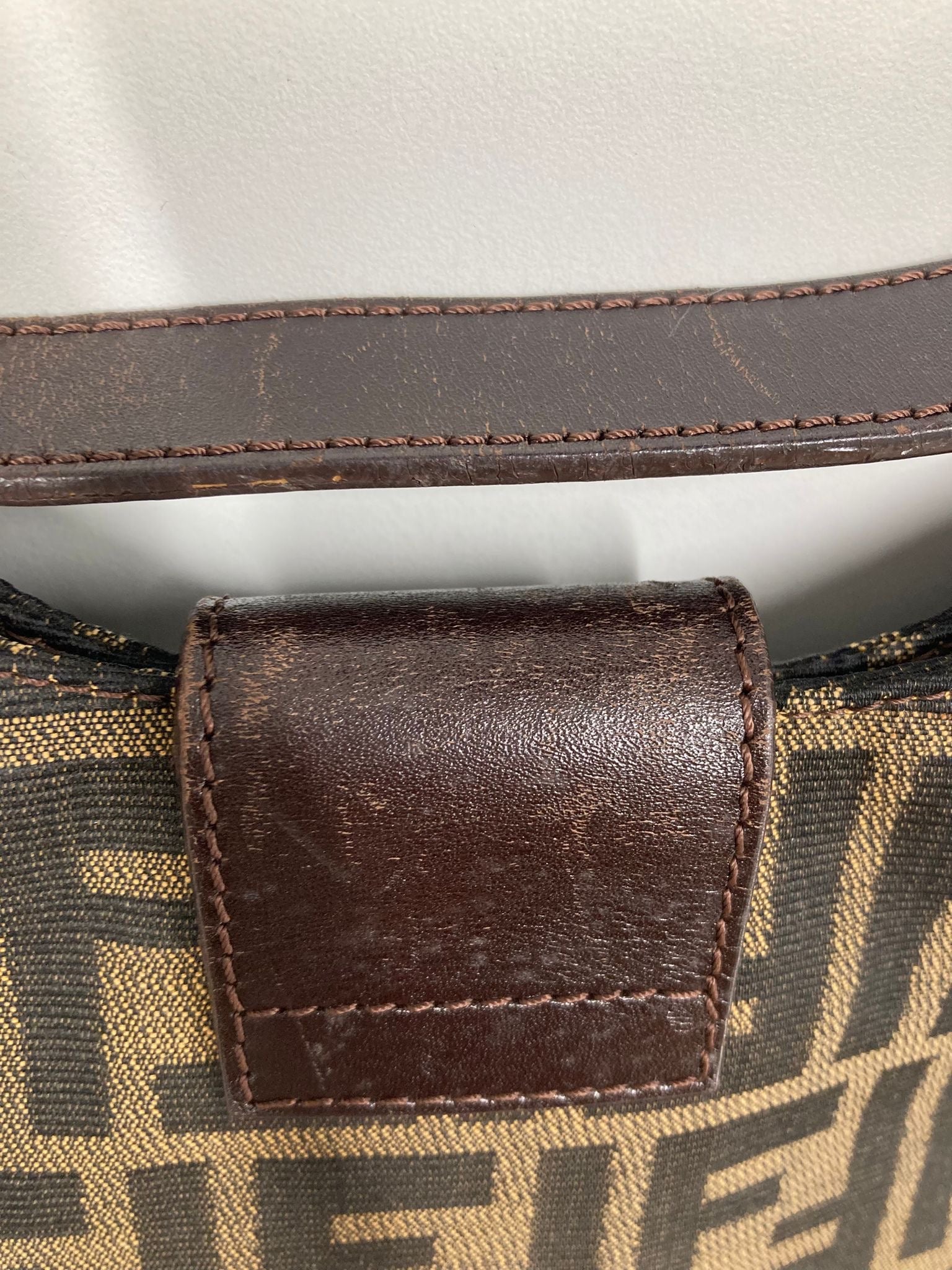 Fendi zucca baguette clásica