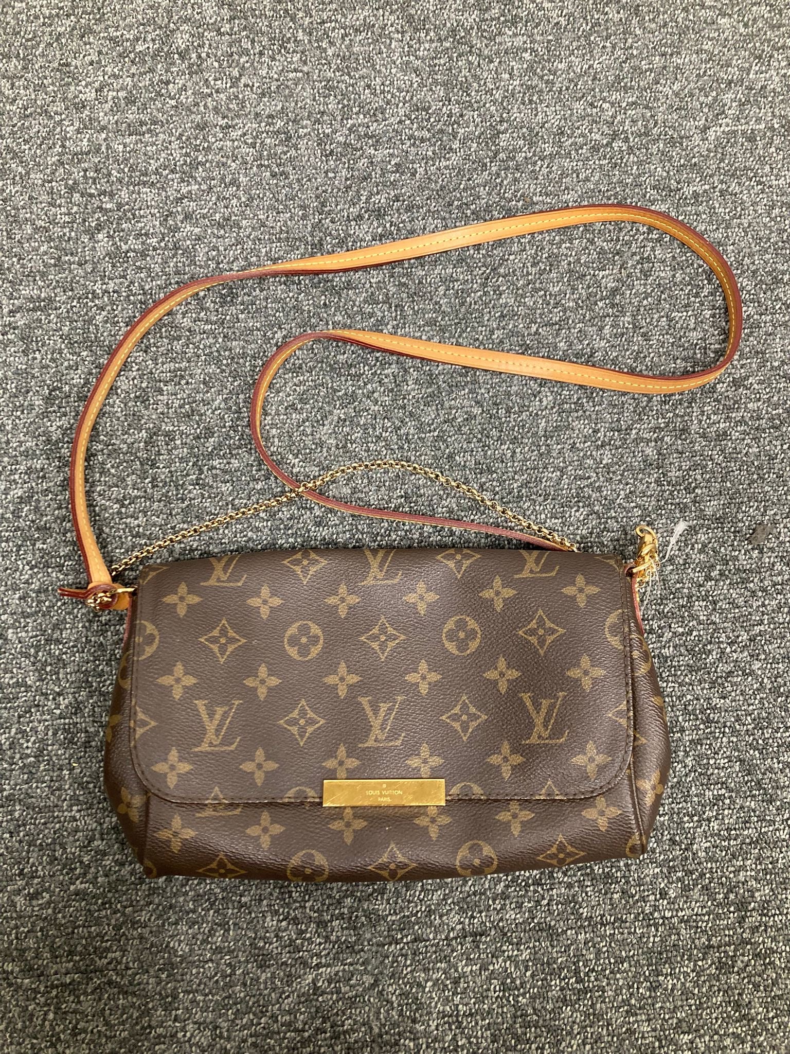 Louis Vuitton Favorite MM Monogram 2 strap
