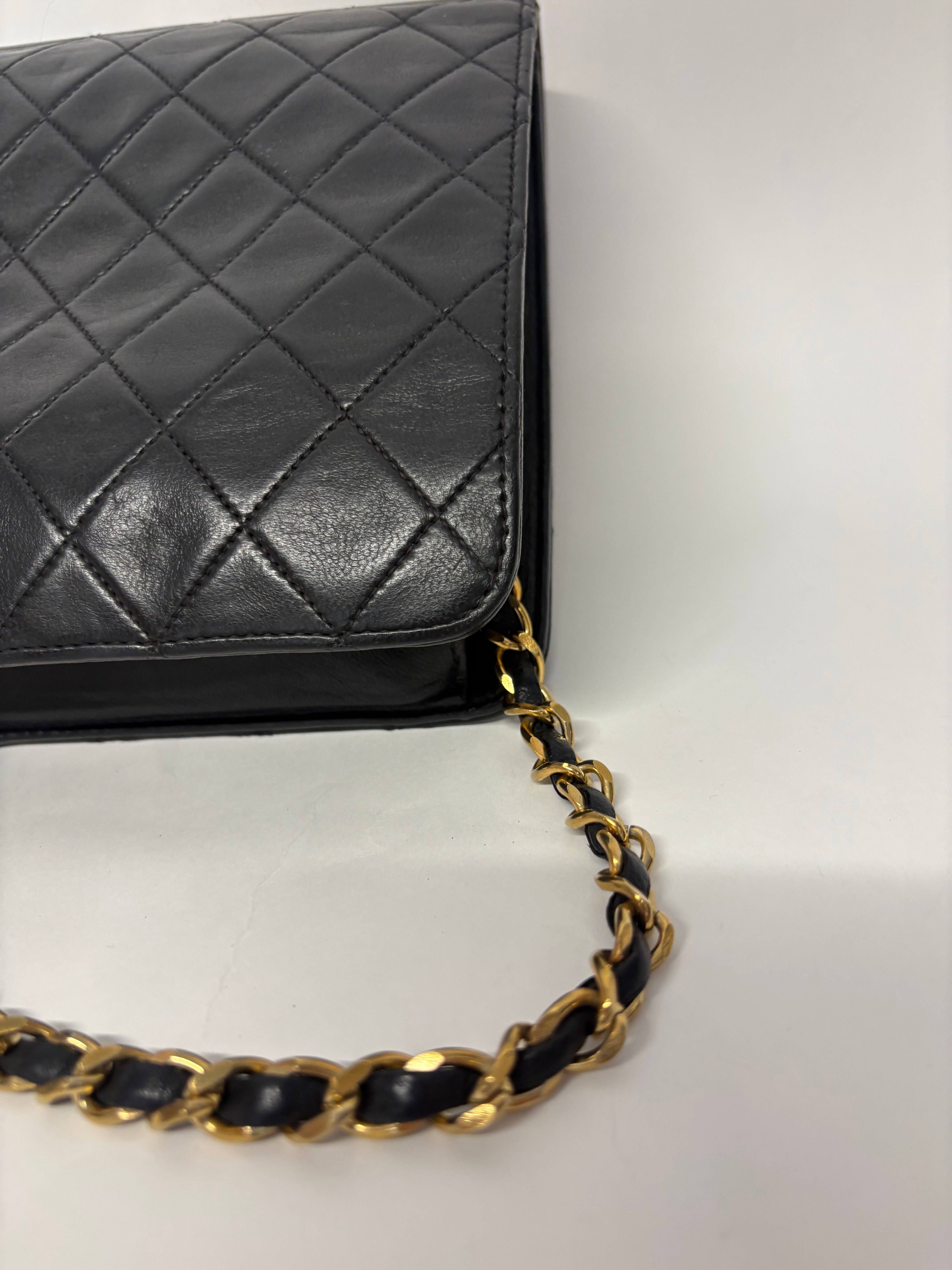 Chanel Timeless Matelassé Single Flap negra