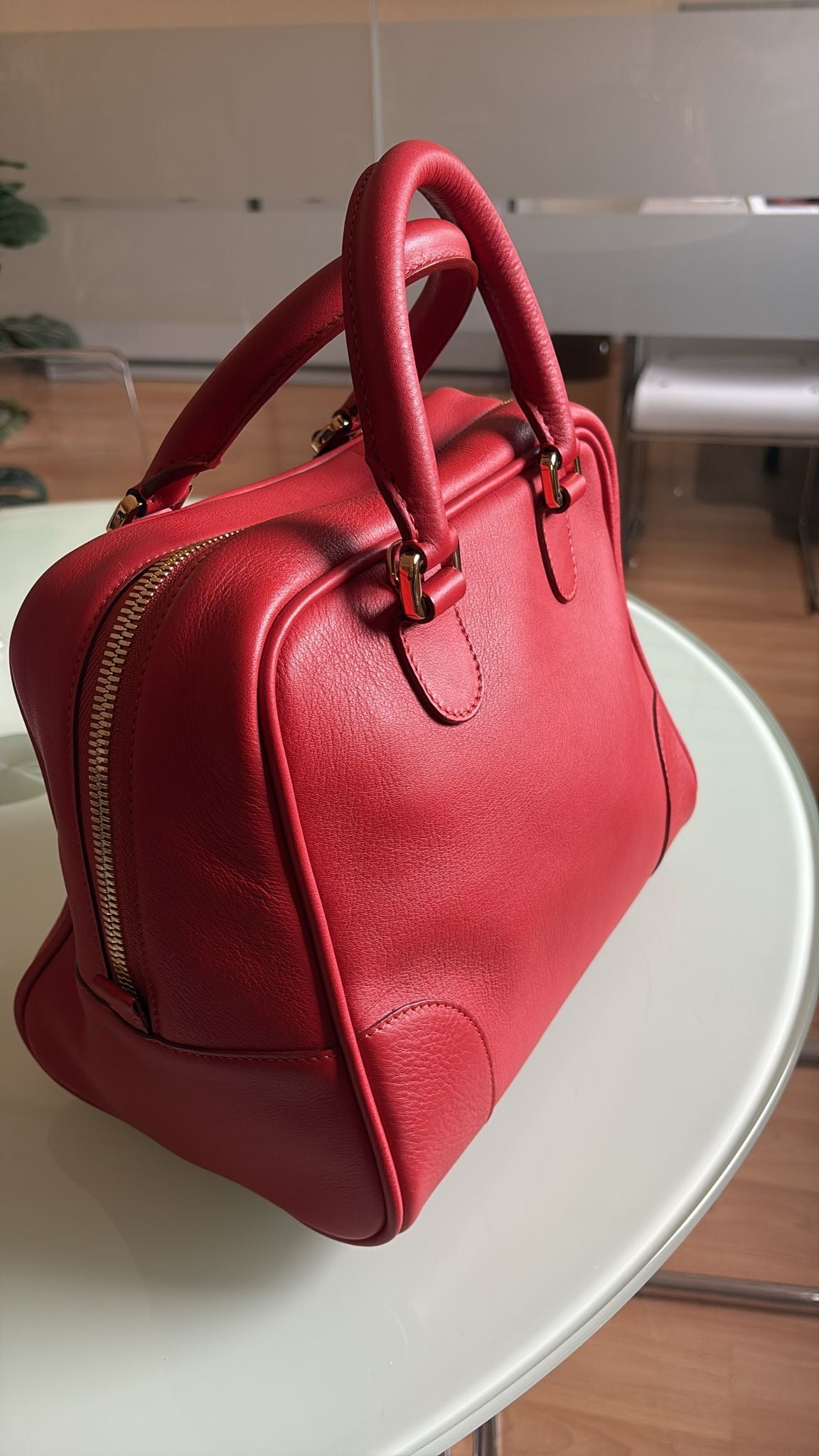 Loewe amazona 75 bandolera rojo