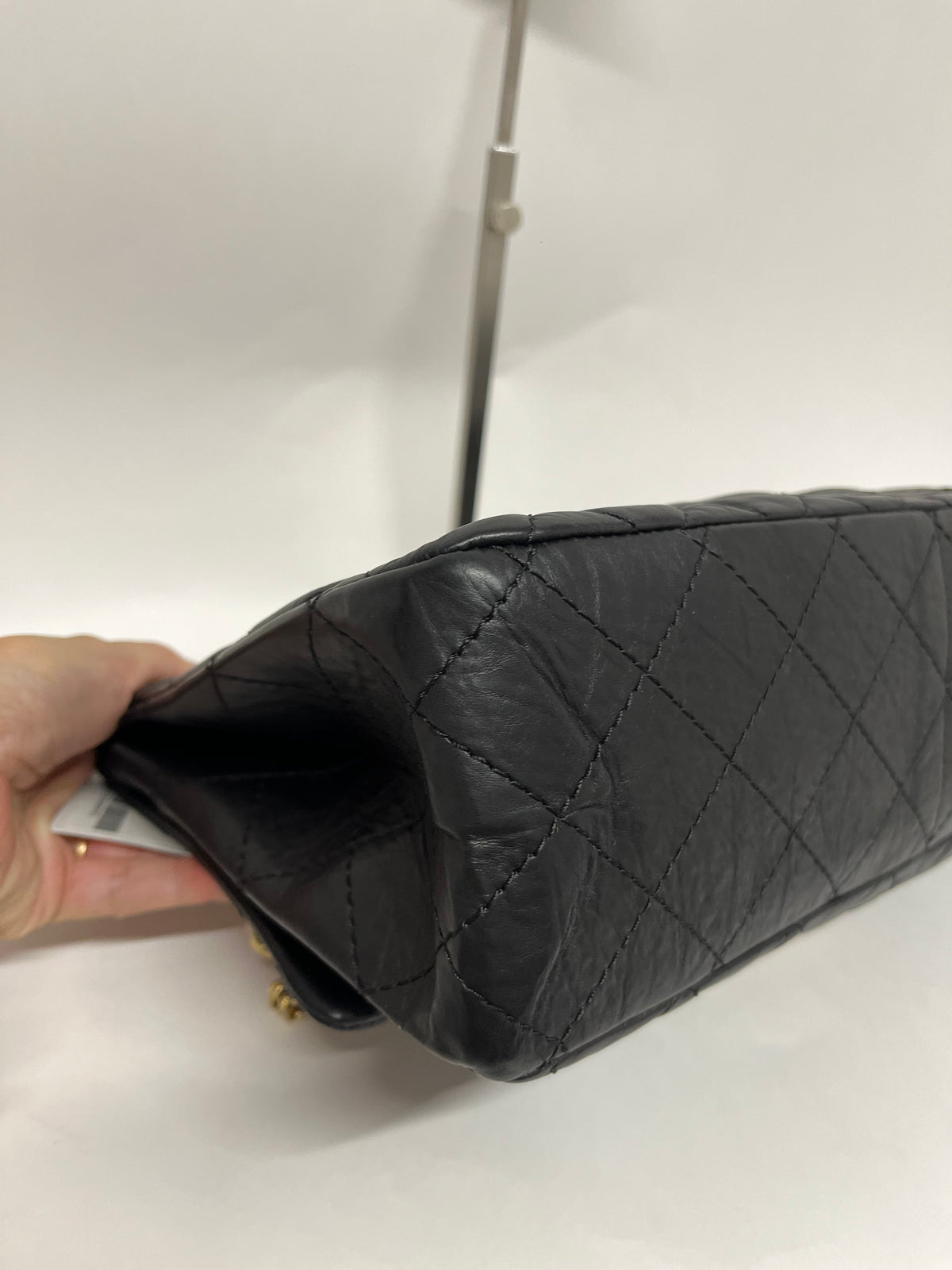 Chanel Reissue 2.55 Double Flap 227 Piel de Becerro Envejecida Negra · grande Serie 15