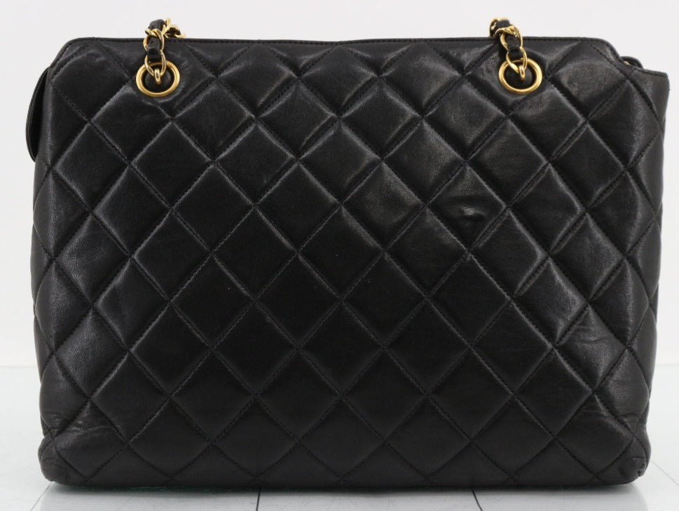 Chanel matelassé turn lock negro piel cordero cadena de hombro