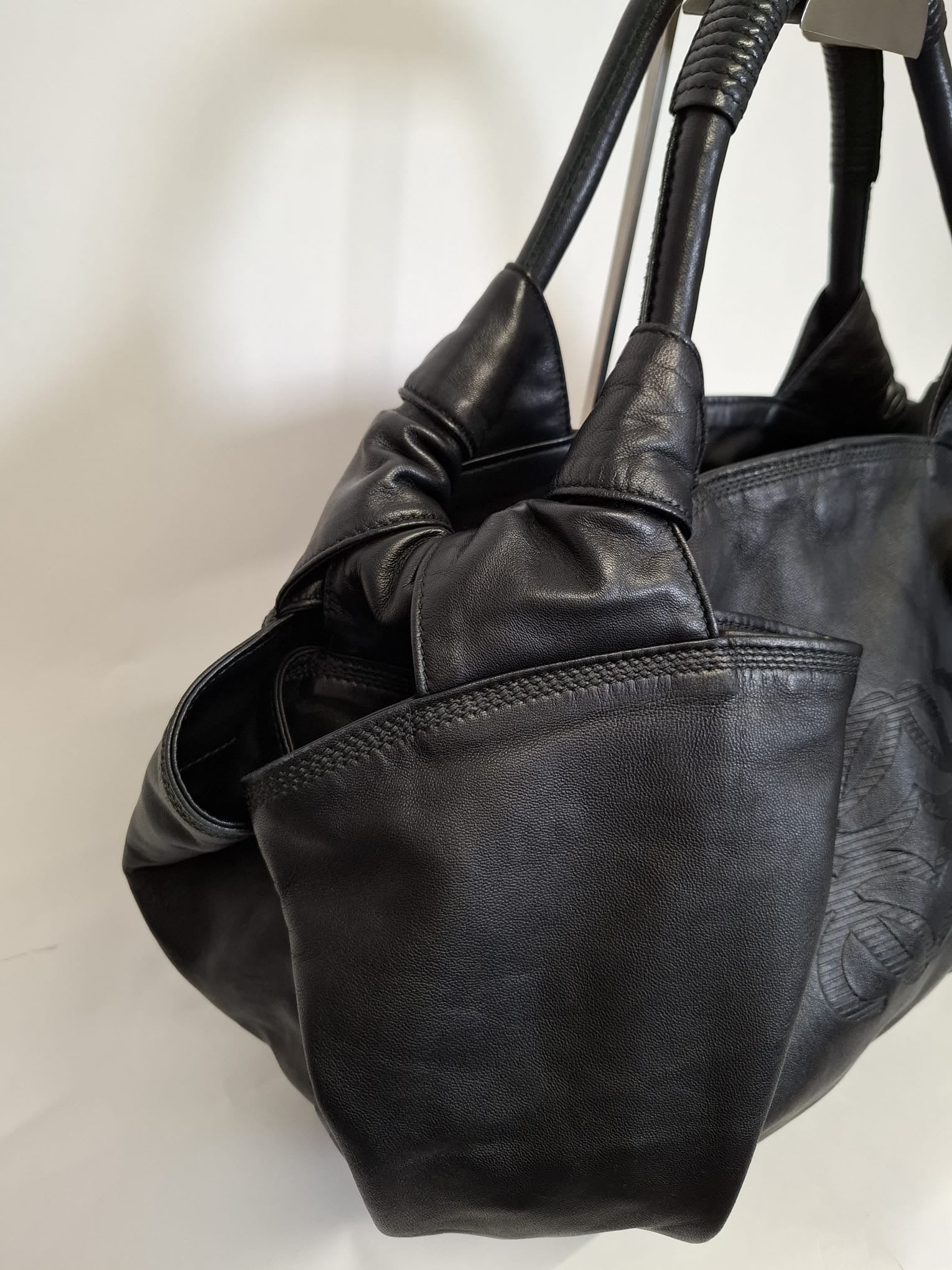 Loewe Nappa Aire Mediano Negro