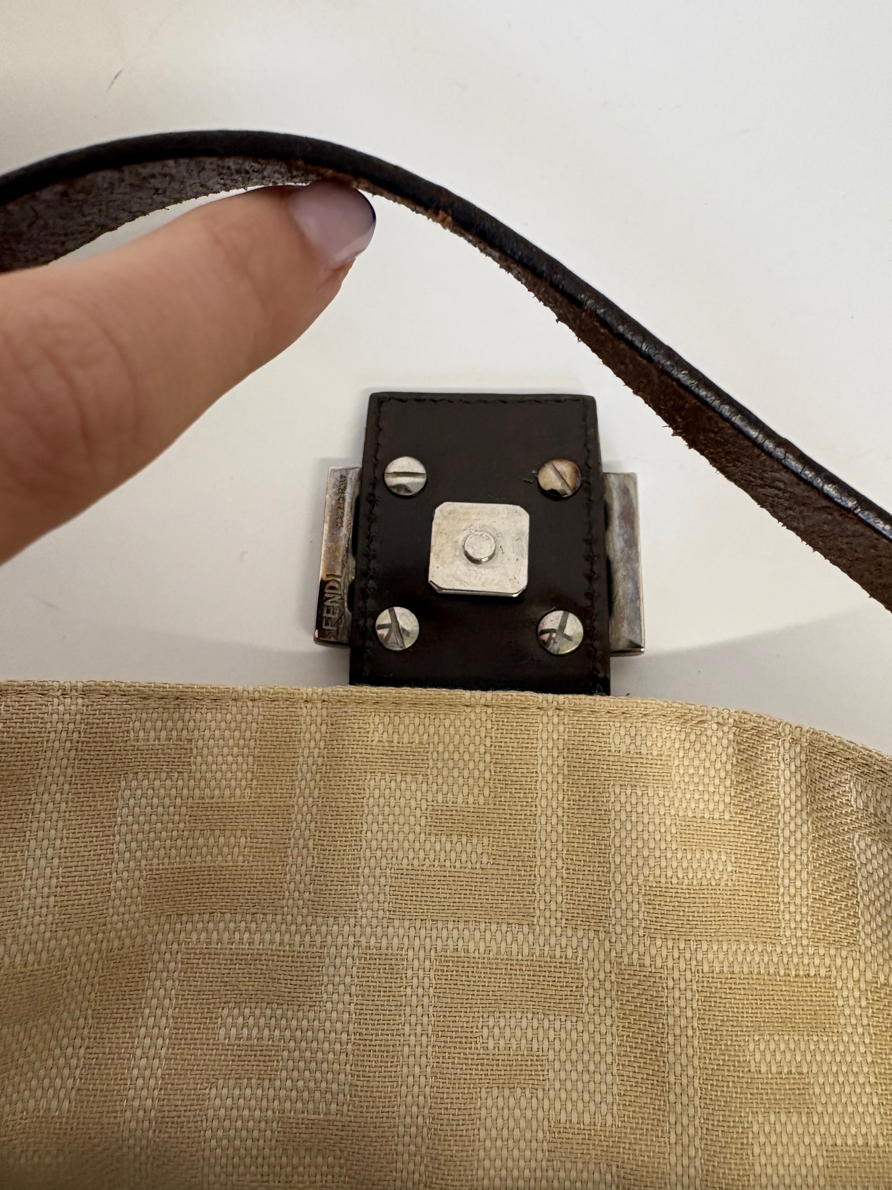 Fendi Baguette Zucca Canvas FF beige