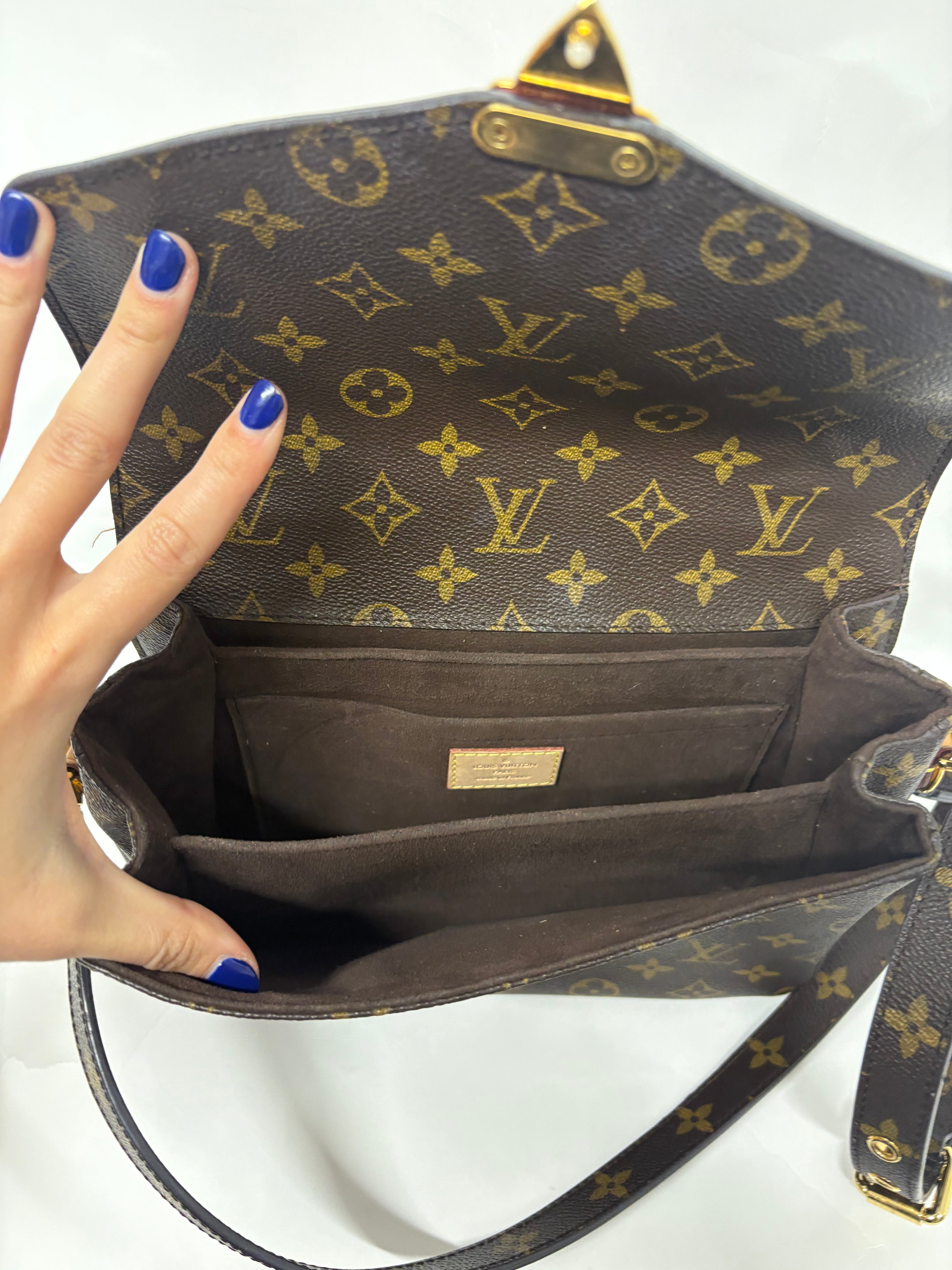 Louis Vuitton Pochette Métis MM Monogram