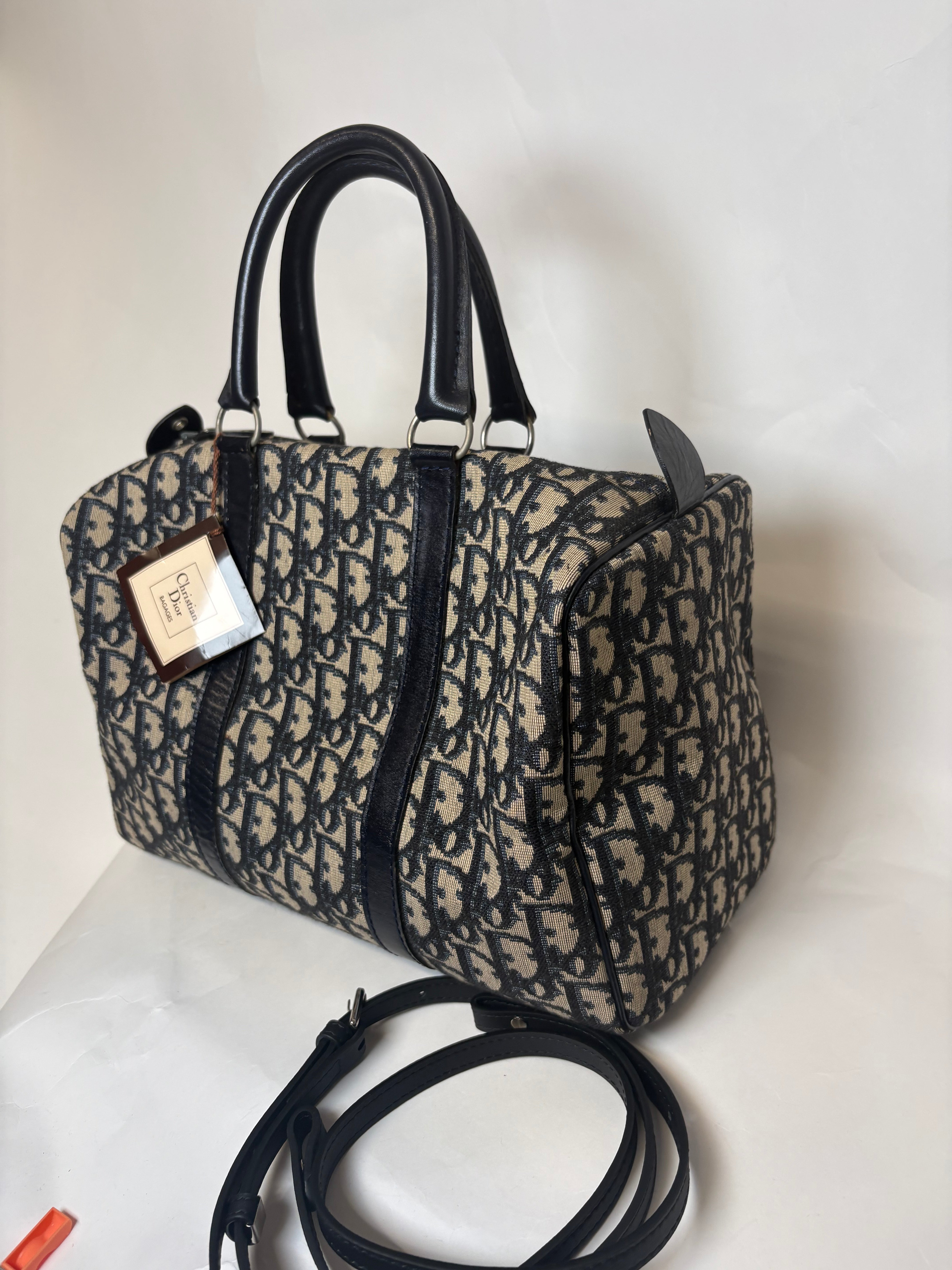 Christian Dior Boston Trotter 30 Azul marino – Con Bandolera