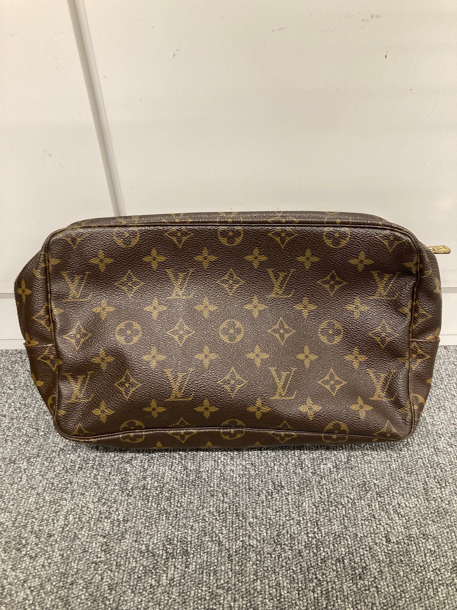 Louis Vuitton Trousse Toilette 28 Monogram