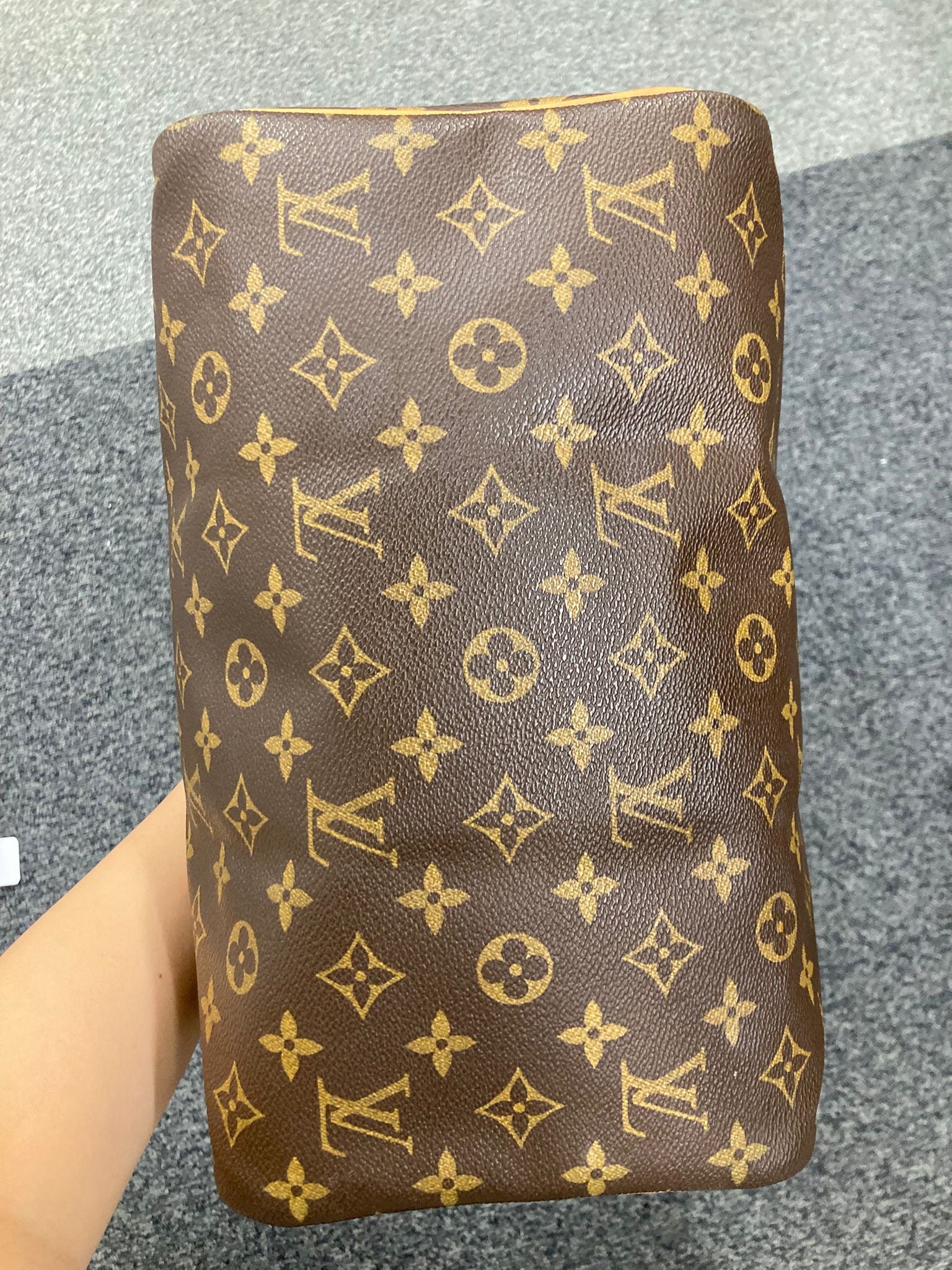 Louis Vuitton speedy 30 canvas monogram
