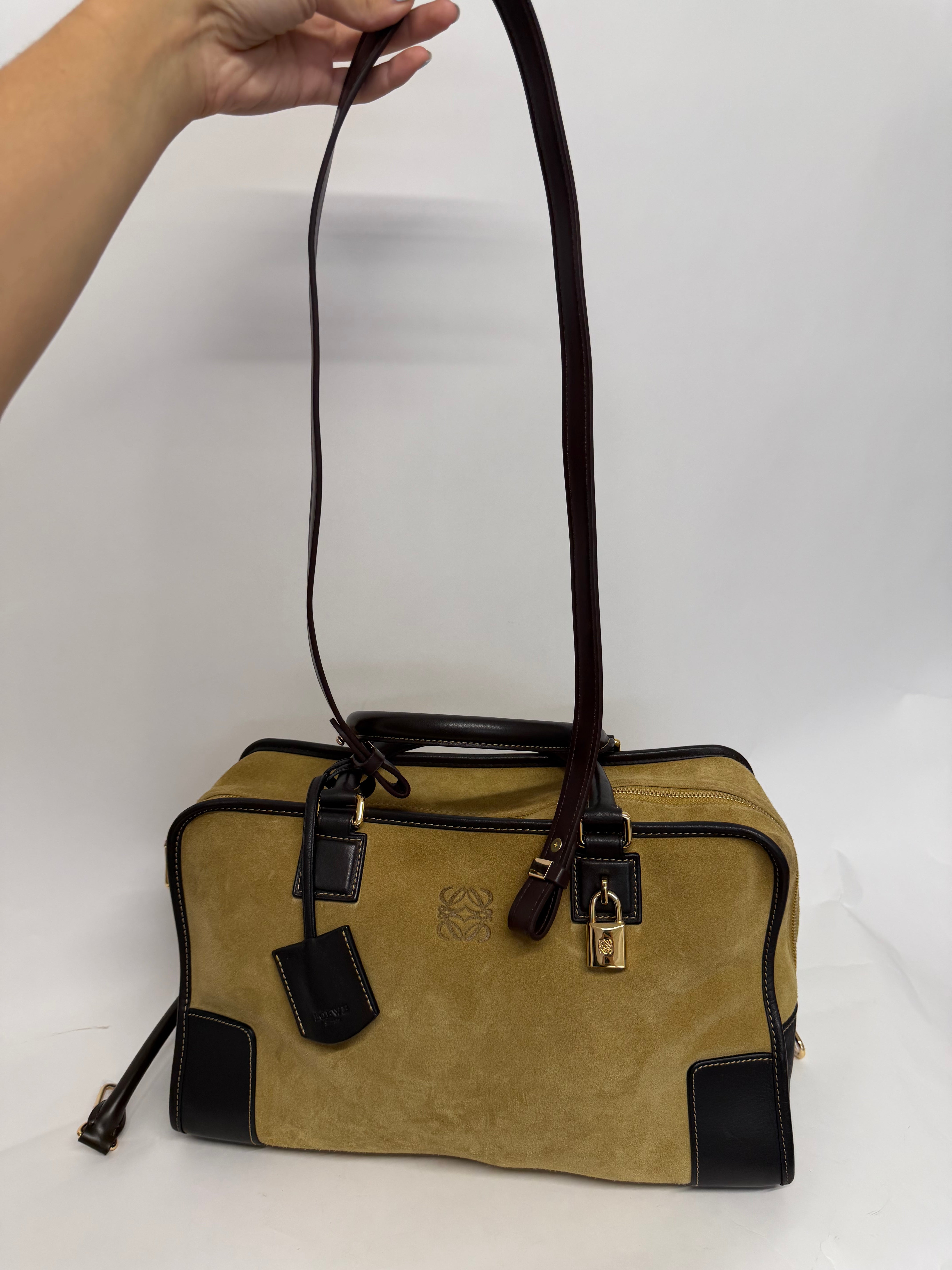 Loewe Amazona 36 Ante Oro — Modelo Nuevo