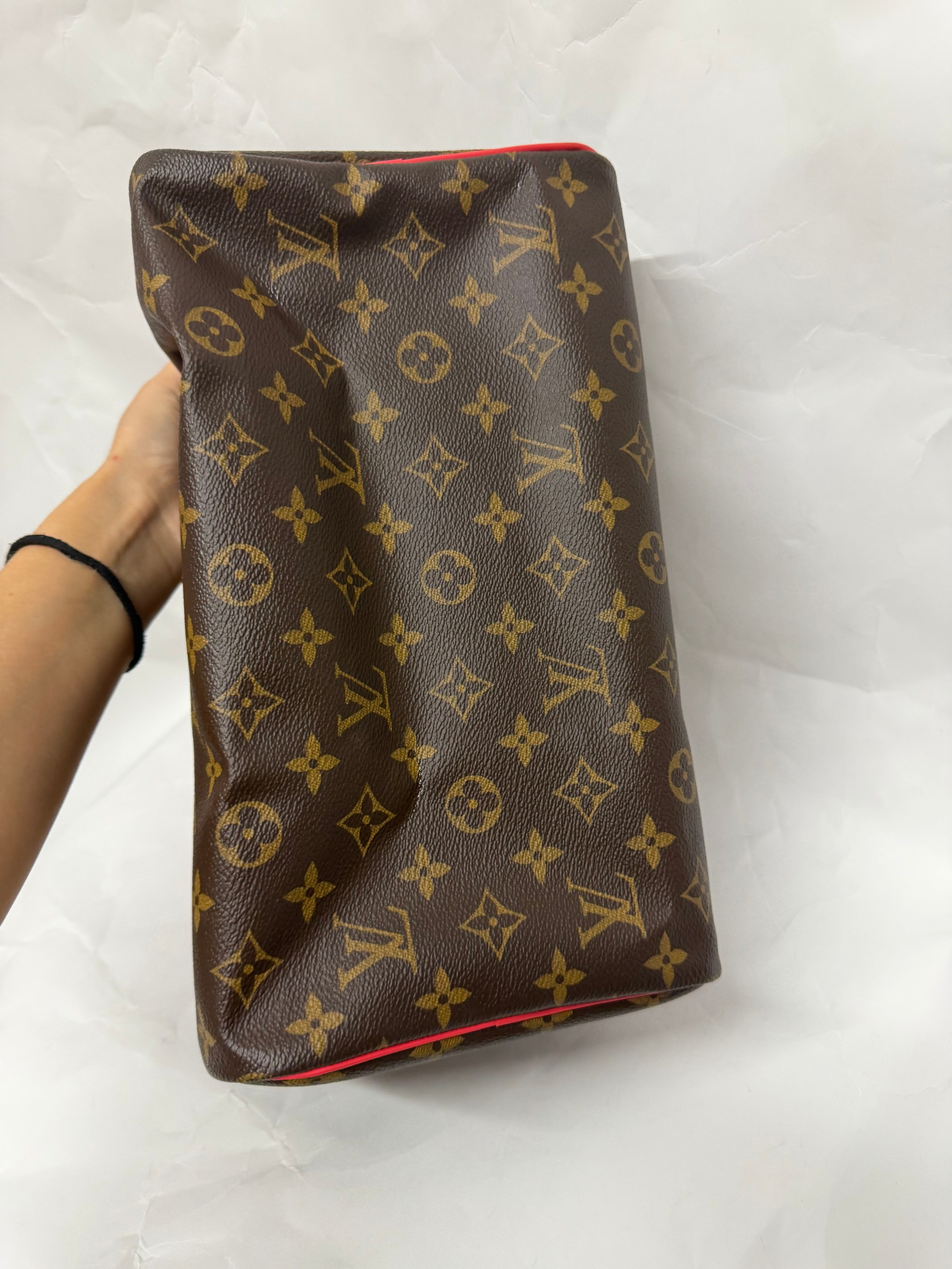 Louis Vuitton Speedy Totem 30 | Monogram