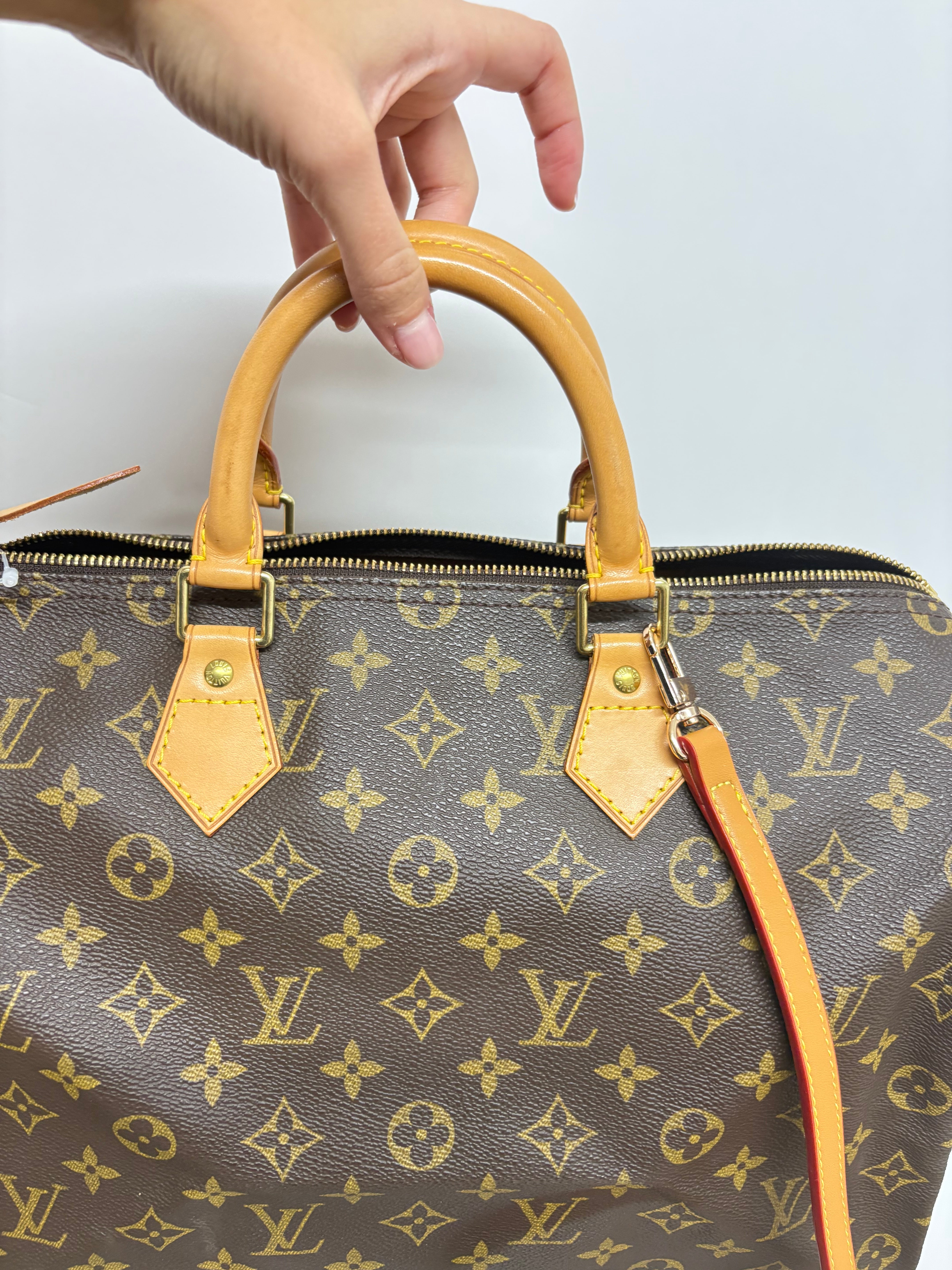 Louis Vuitton Speedy 35 Monogram
