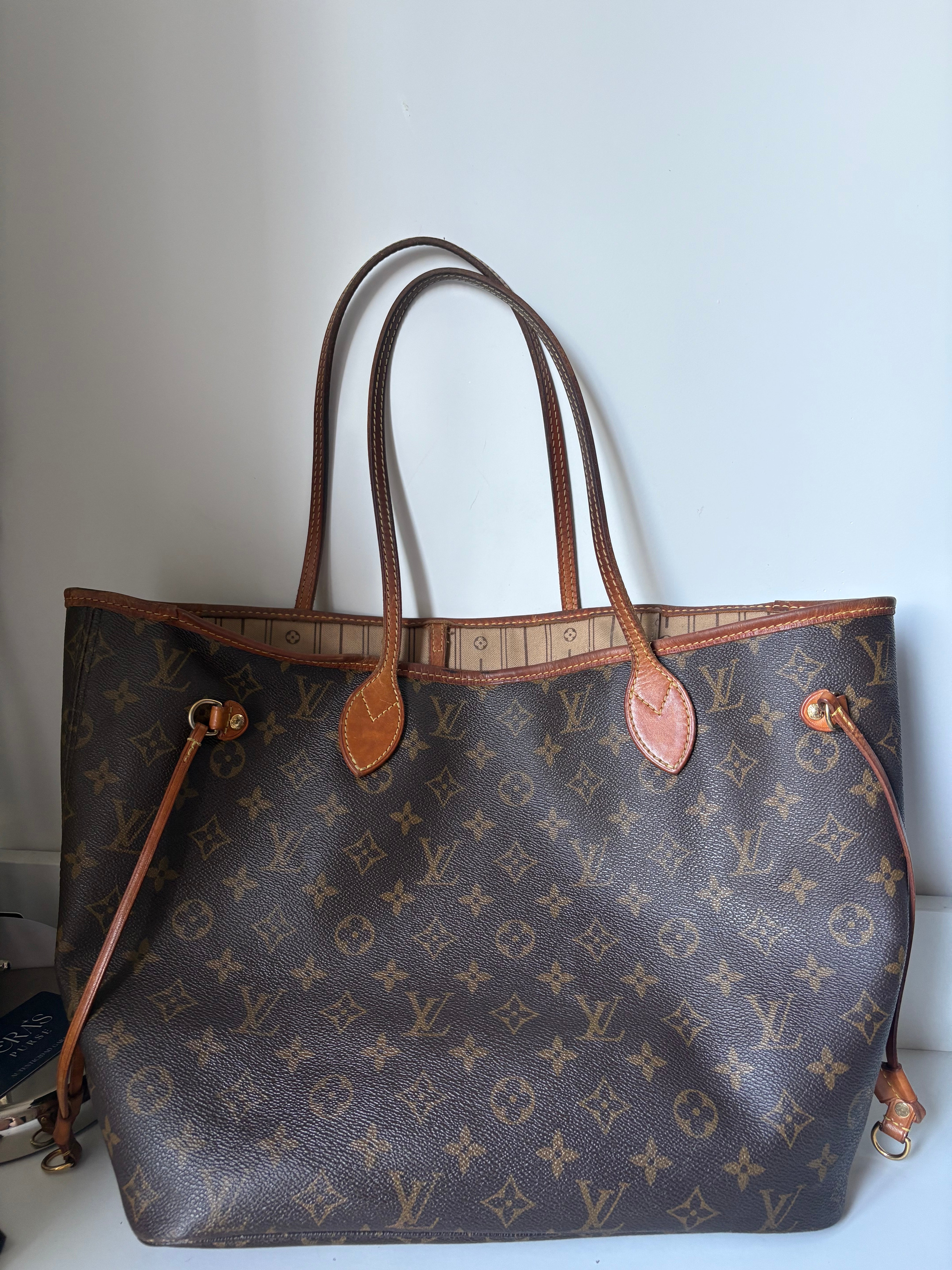 Louis Vuitton Neverfull MM Canvas Monogram