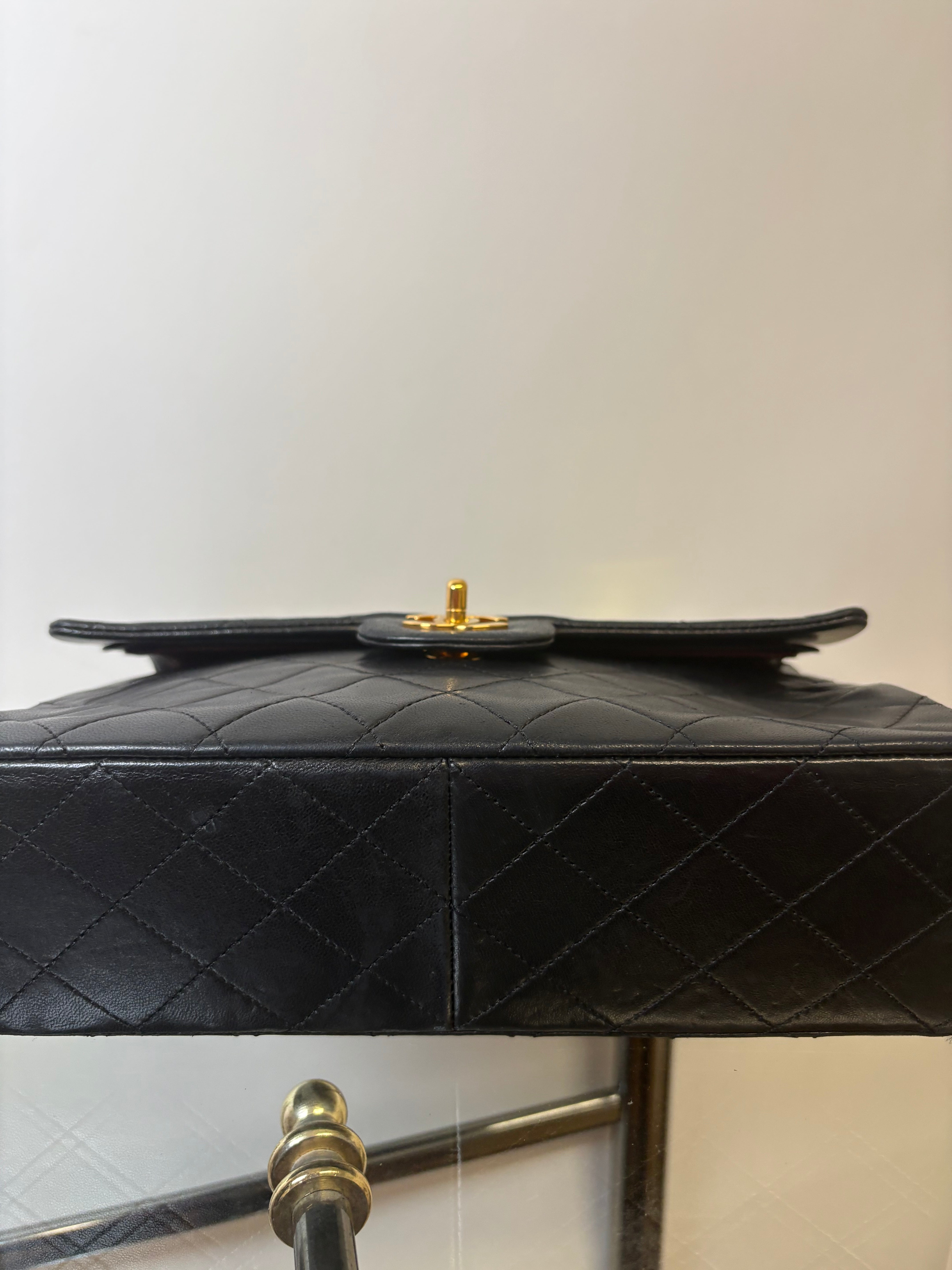 Chanel timeless 25 double flap matelassé negro – serie 1