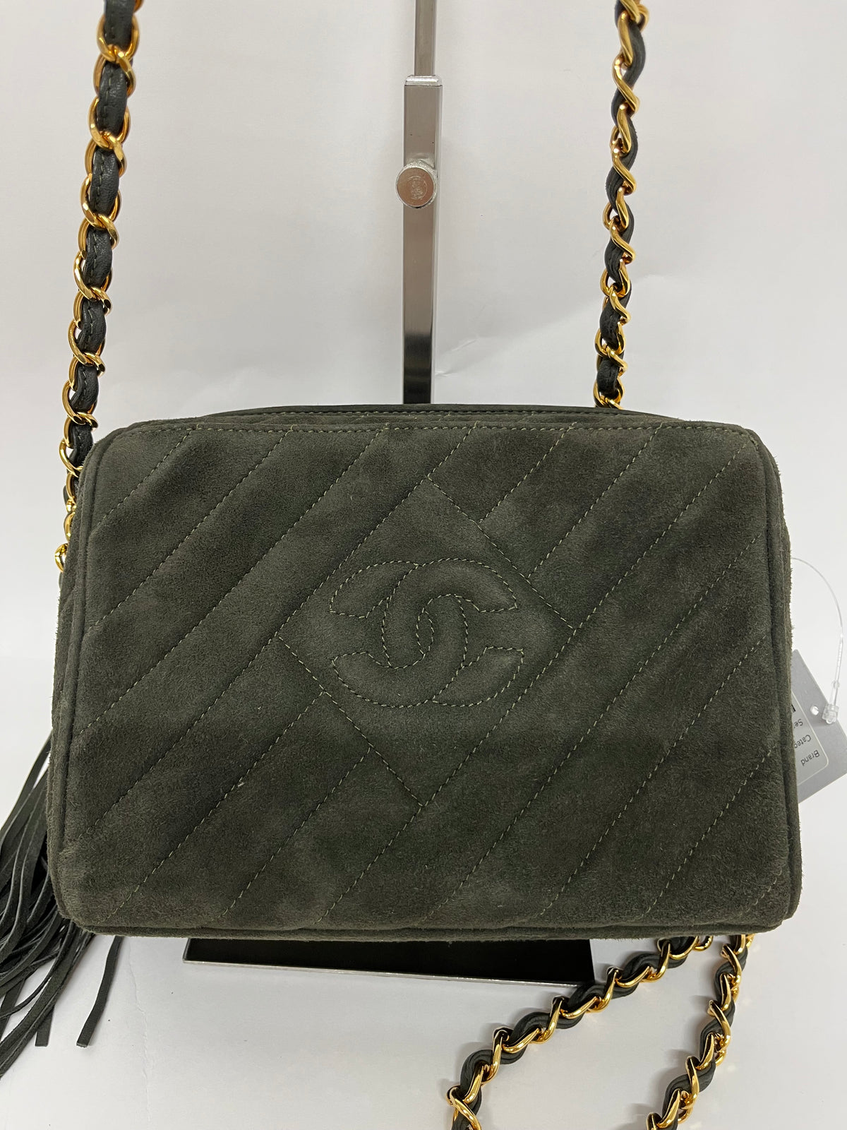 Chanel Camera Bag Mini Ante Verde Acolchado Chevron con Borla · Serie 3