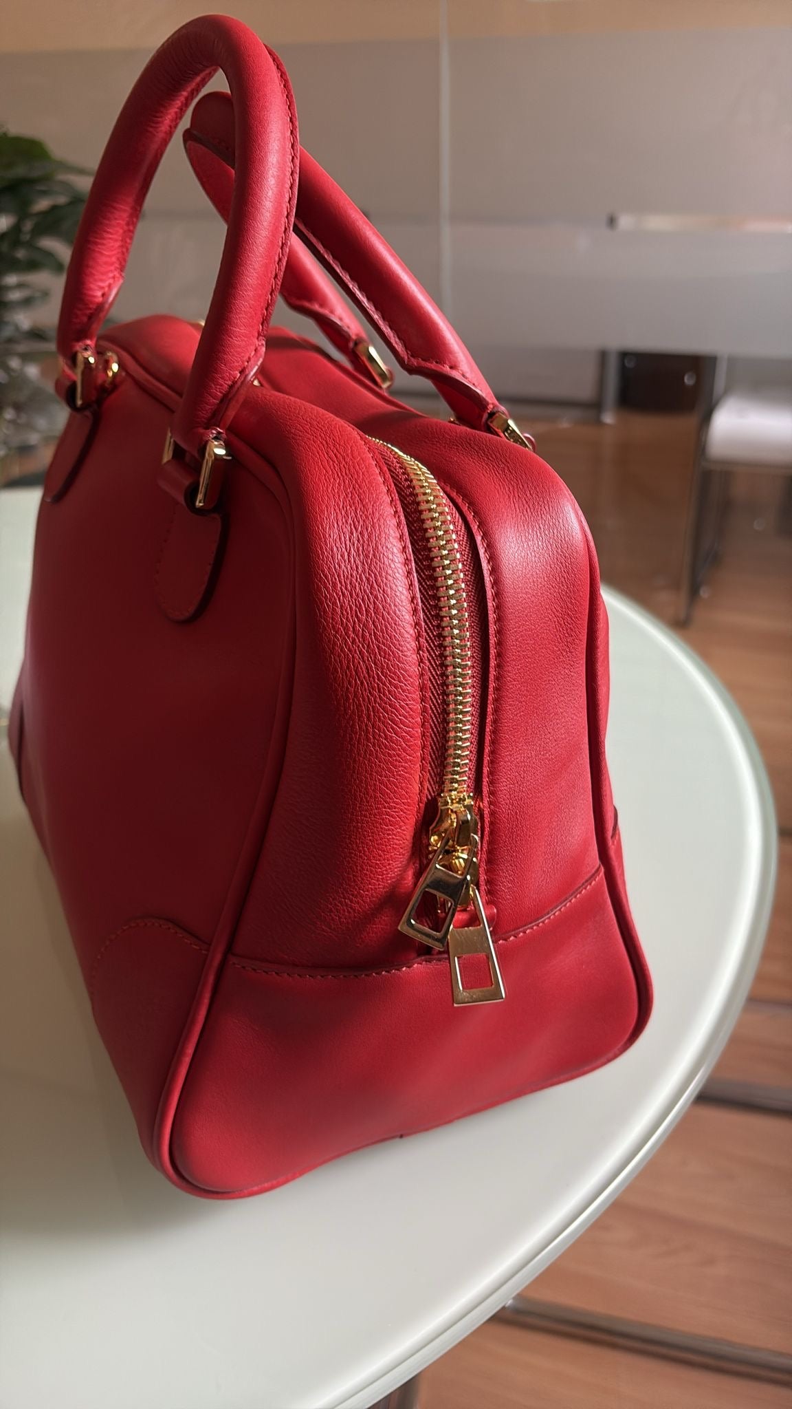 Loewe amazona 75 bandolera rojo