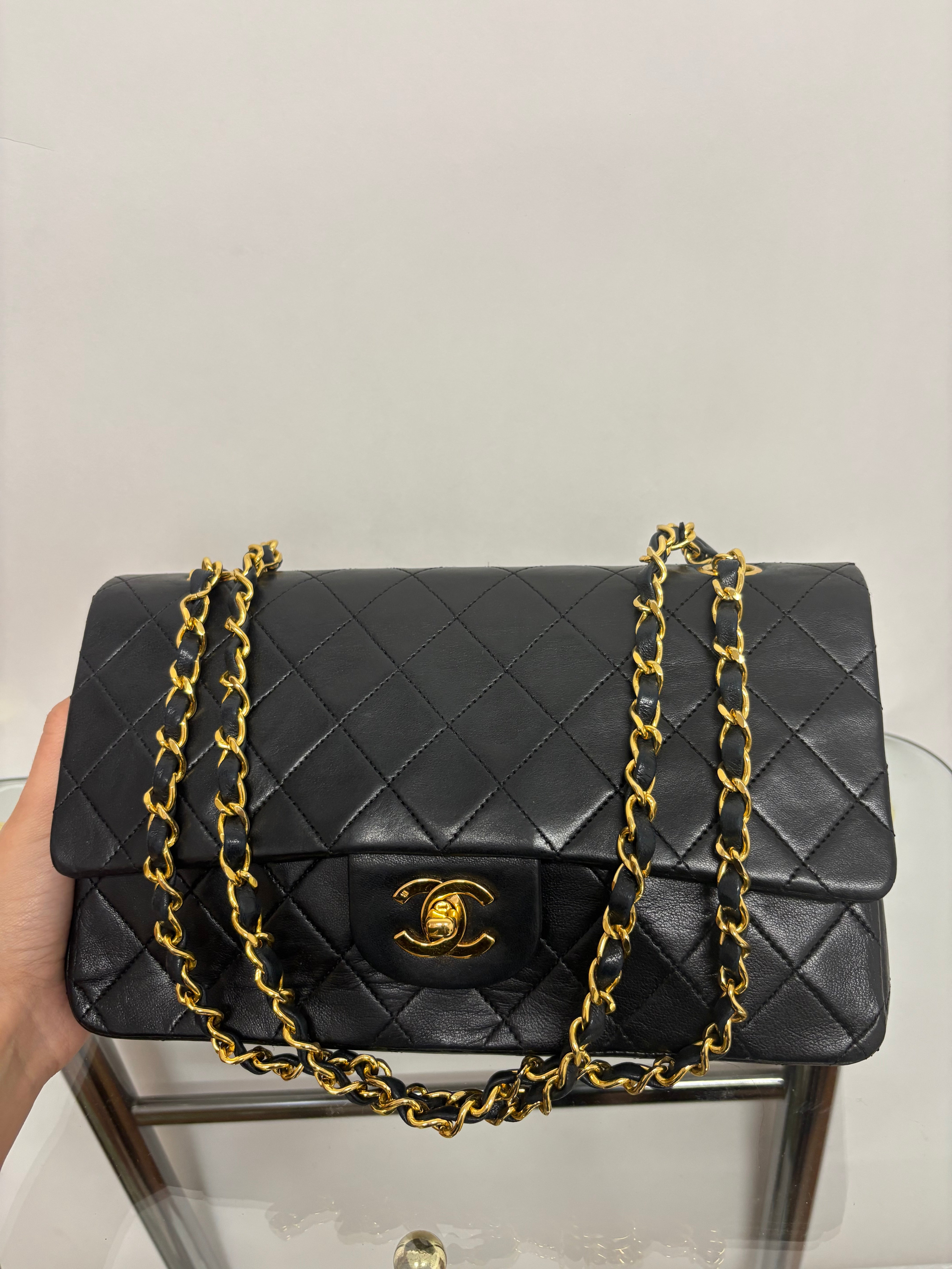 Chanel timeless 25 doble flap Matelassé Lambskin Negro · Serie 1