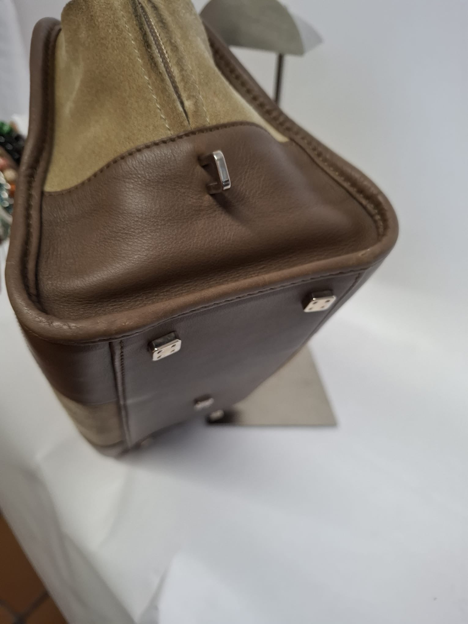 Loewe Amazona 28 Ante Beige Herrajes Plata