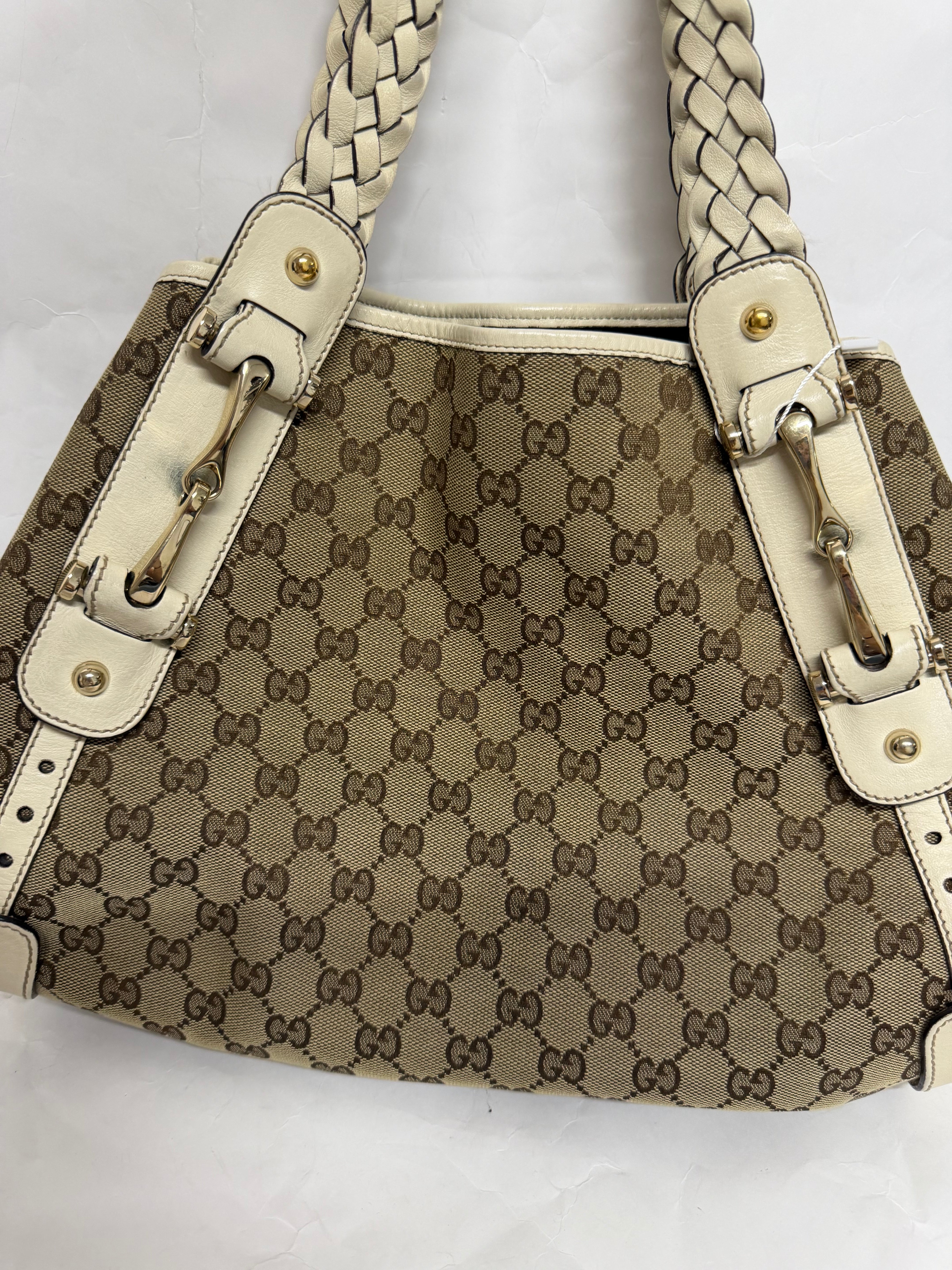 Gucci GG Canvas Horsebit Pelham Shoulder Bag | White