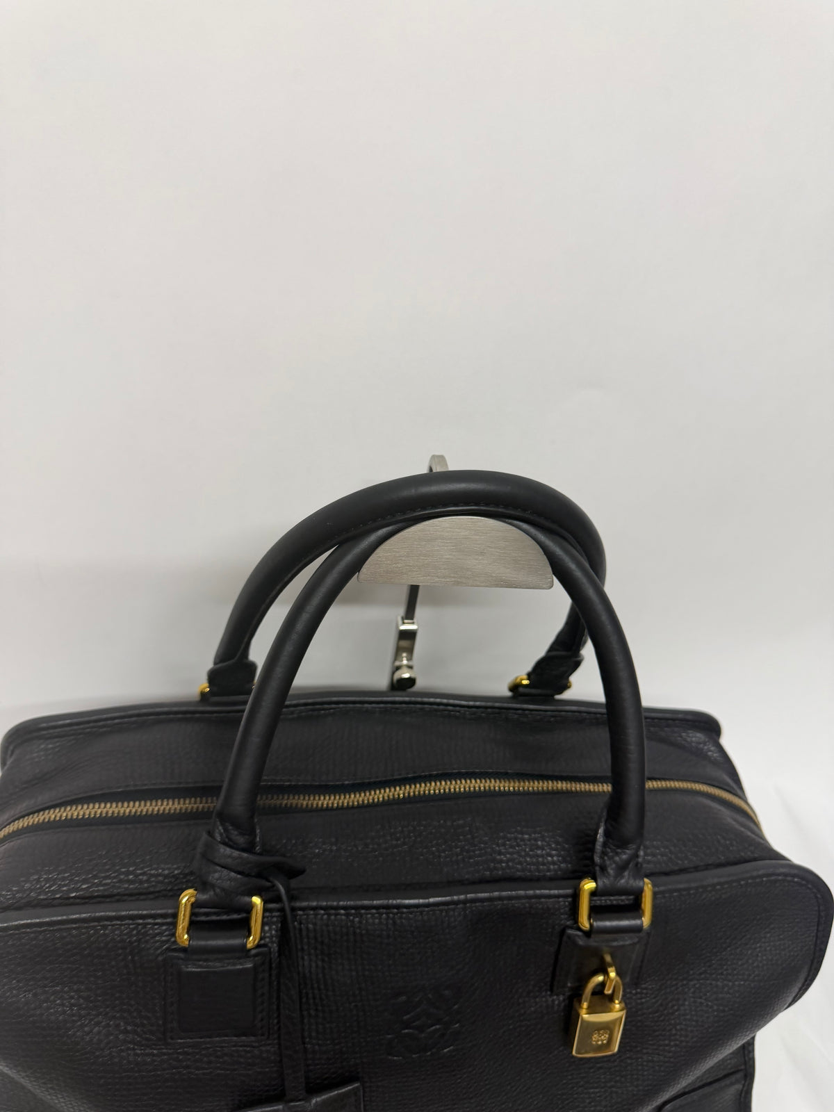 Loewe Amazona Negra Herrajes Dorados