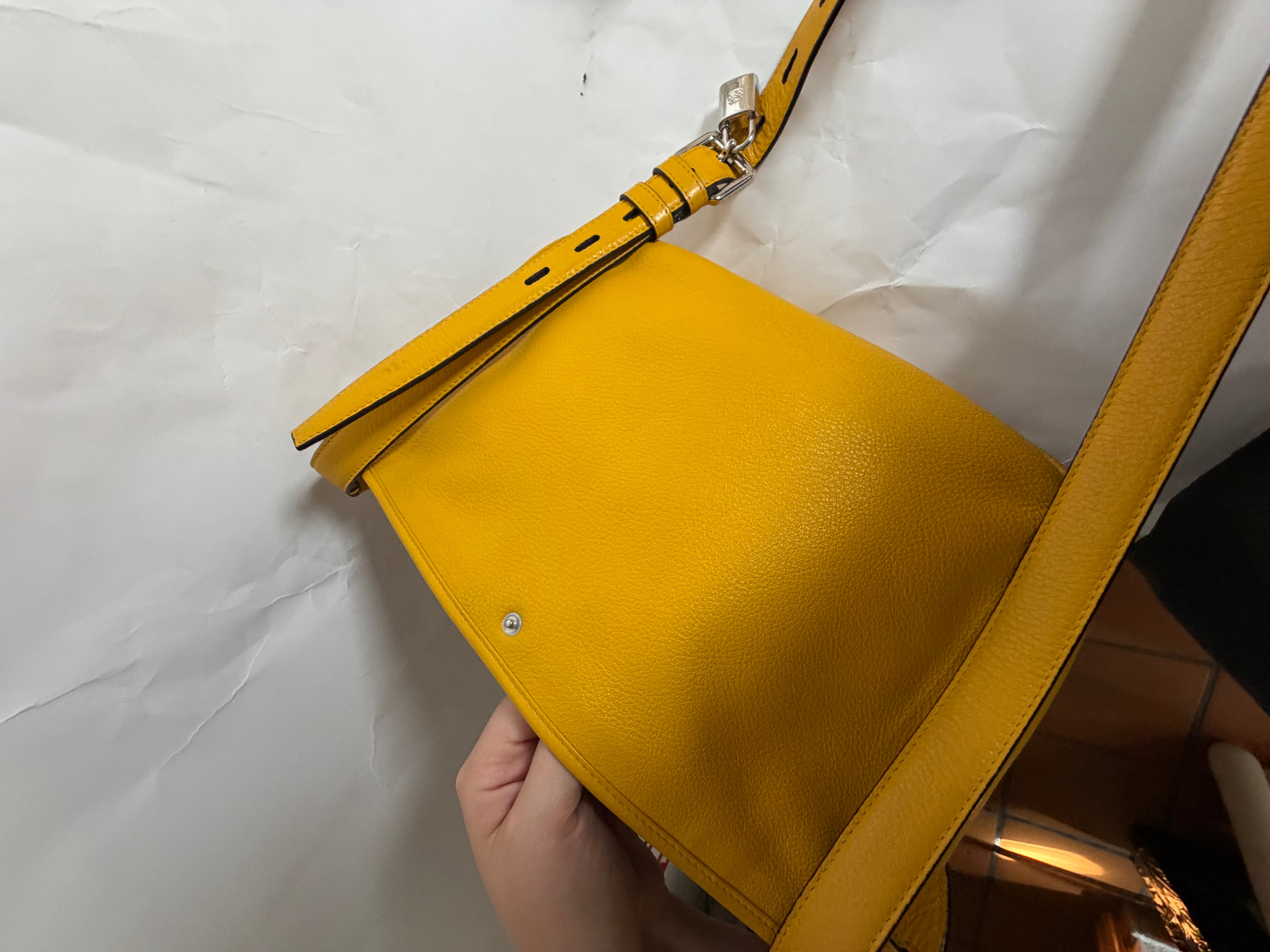 Loewe heritage grande Amarillo
