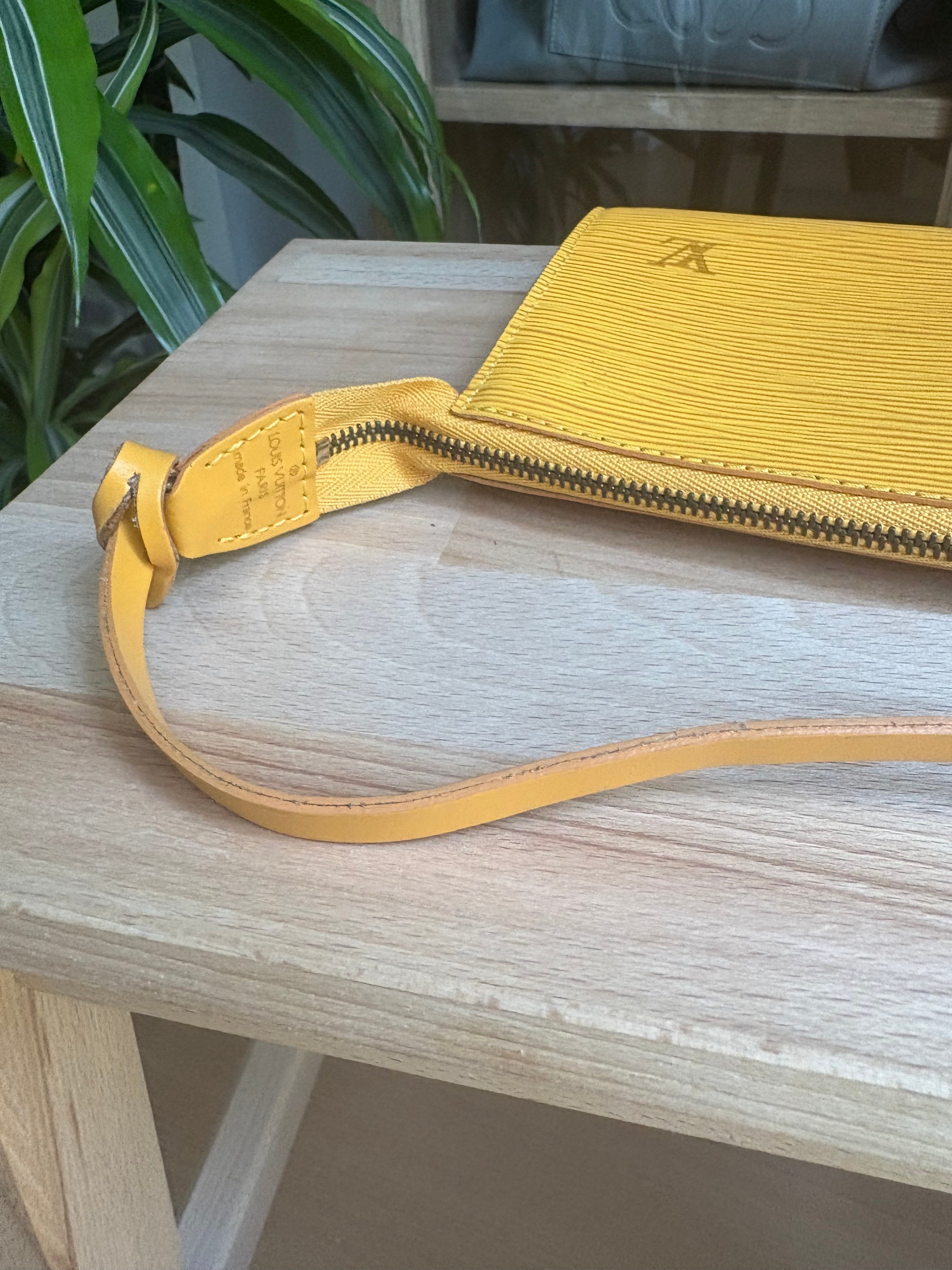 LV Epi Amarillo Pochette Tassili Yellow