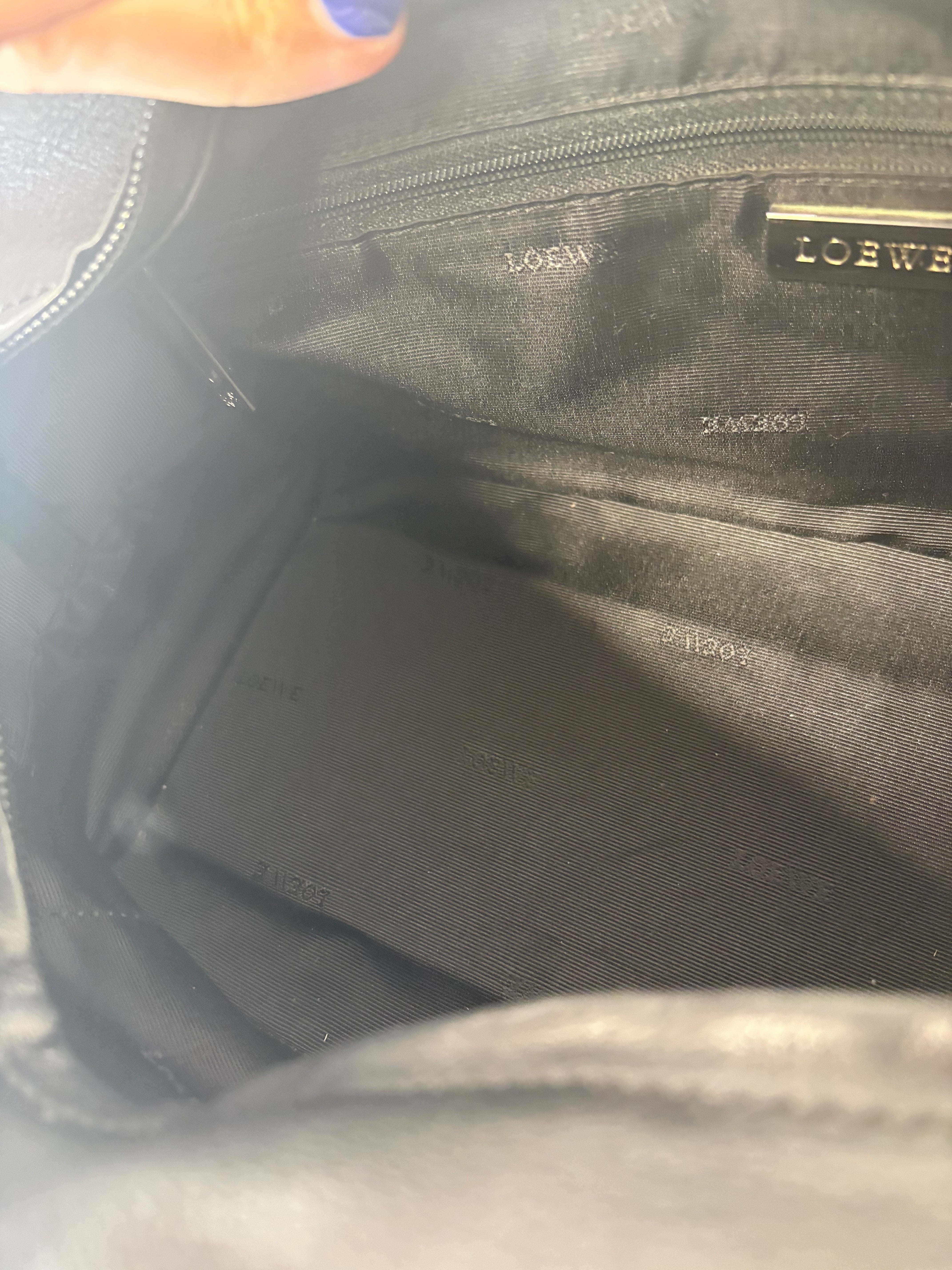 Loewe amazona 30 negro y plata con bandolera