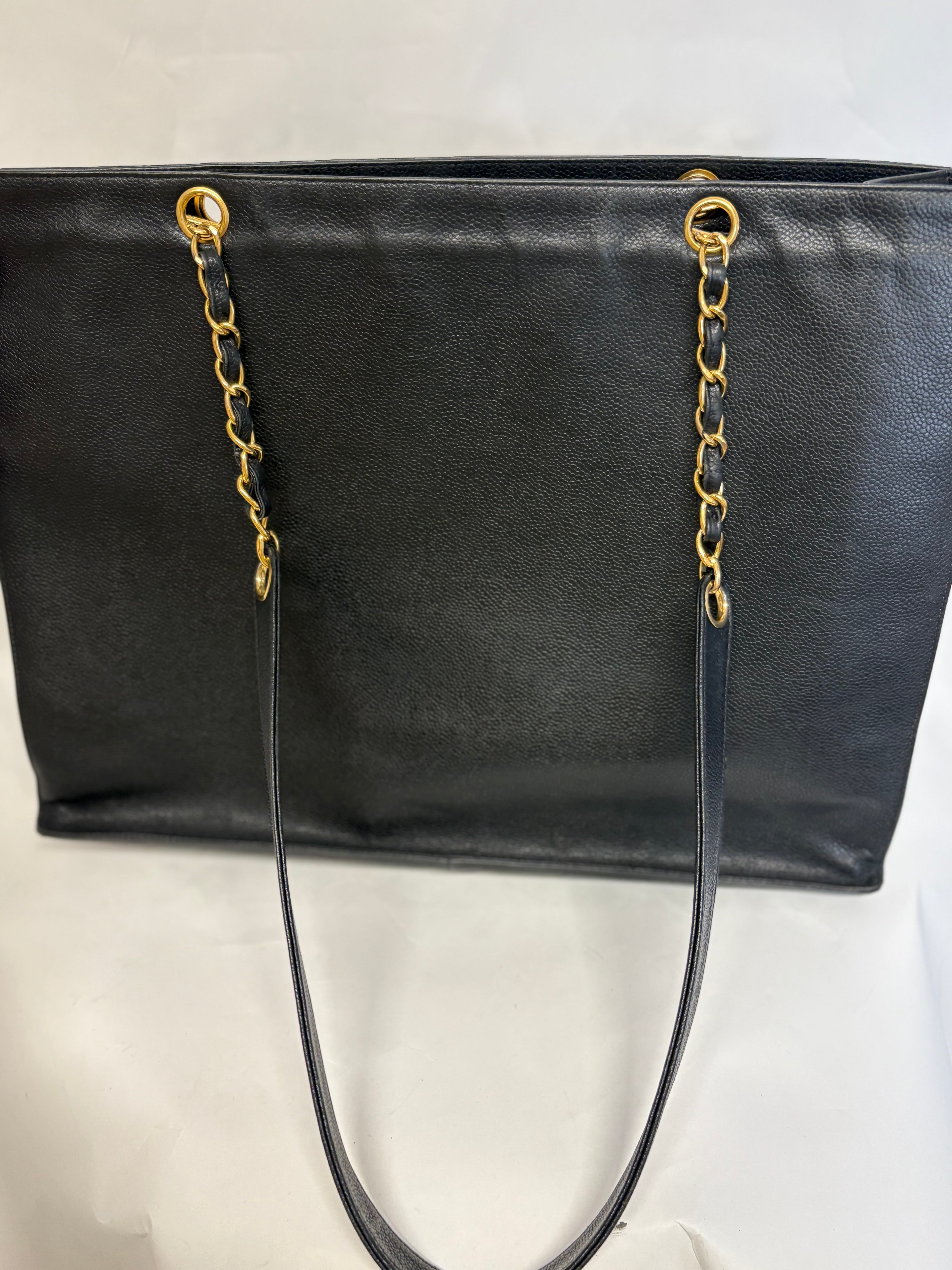 Chanel CC Caviar Tote Bag Negro Vintage