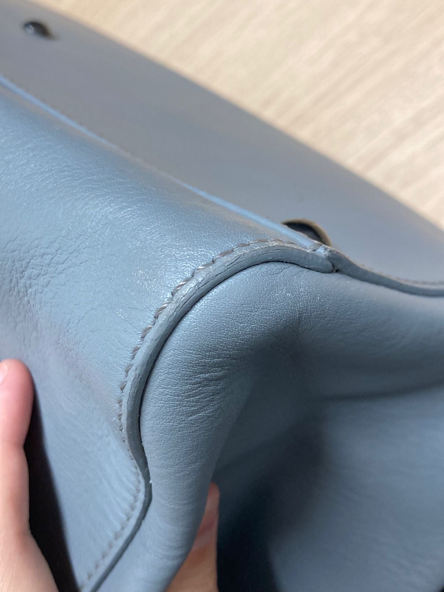 FENDI Peekaboo Large – Piel gris cielo – Doble compartimento con bandolera