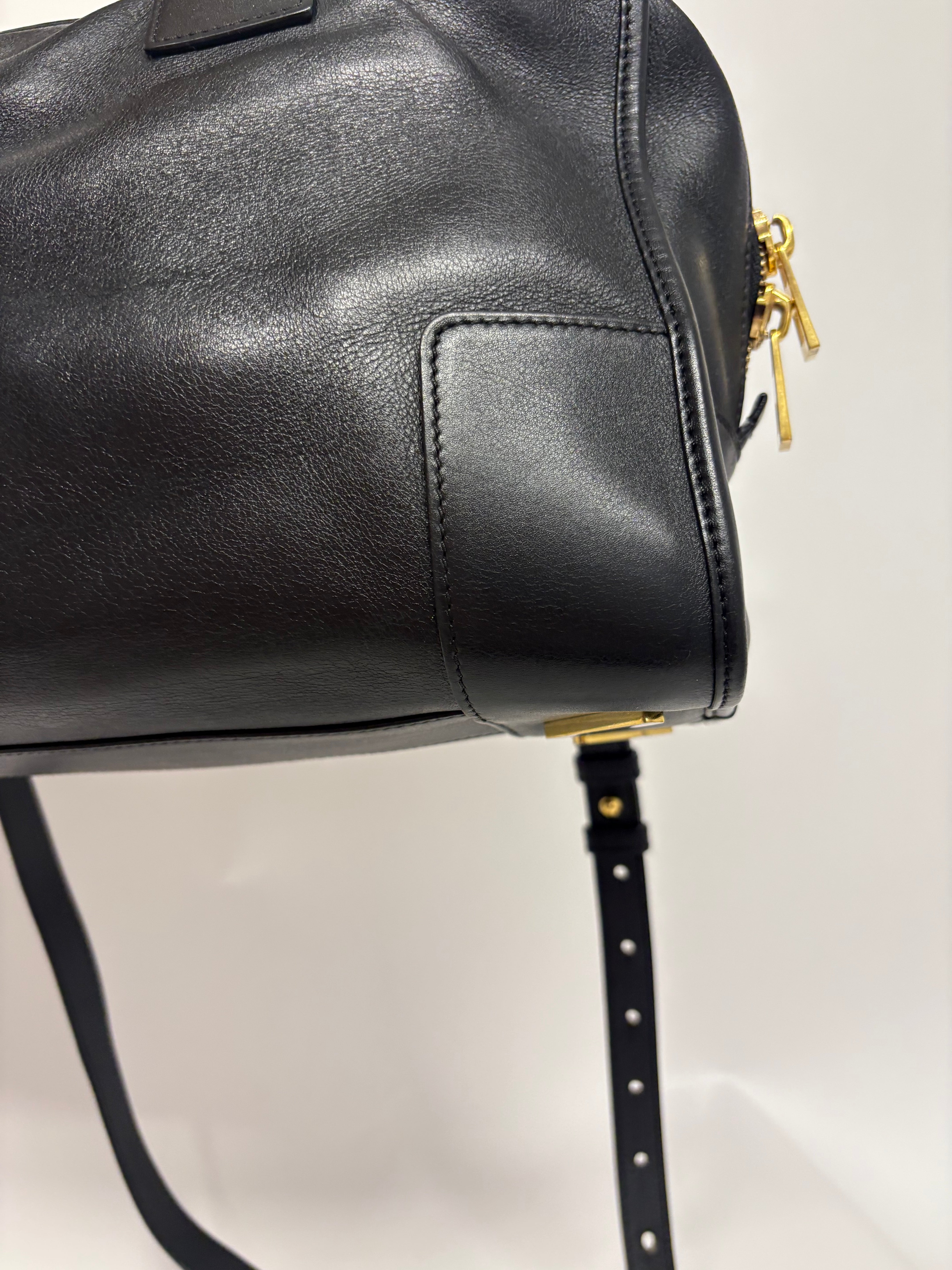 Loewe amazona 35 bandolera piel becerro negra