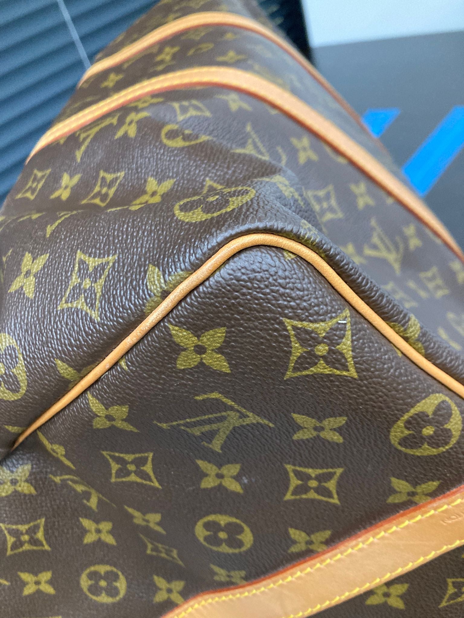Louis Vuitton Keepall Bandoulière 50