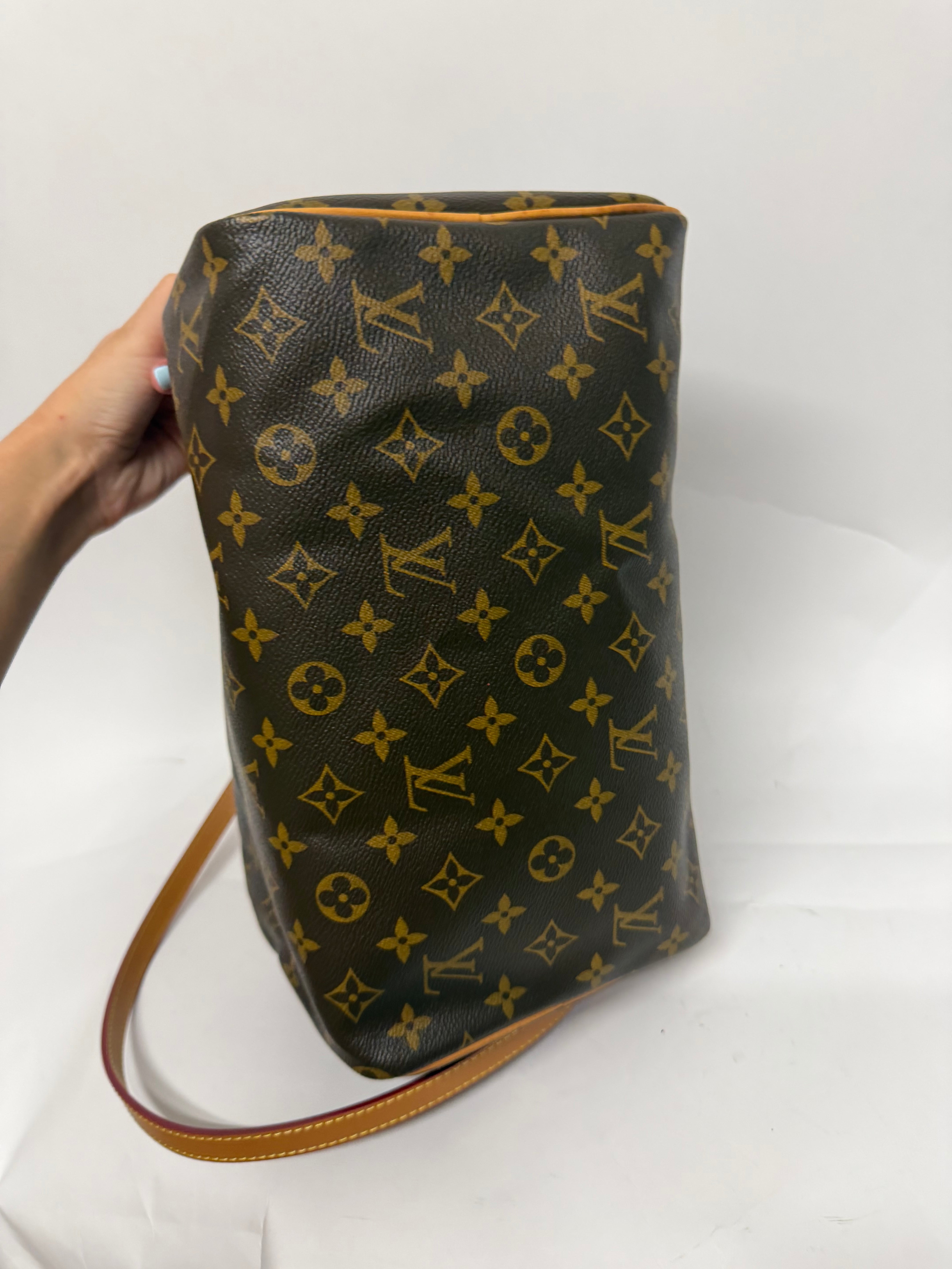 Louis Vuitton Speedy 30 Monogram AA0057