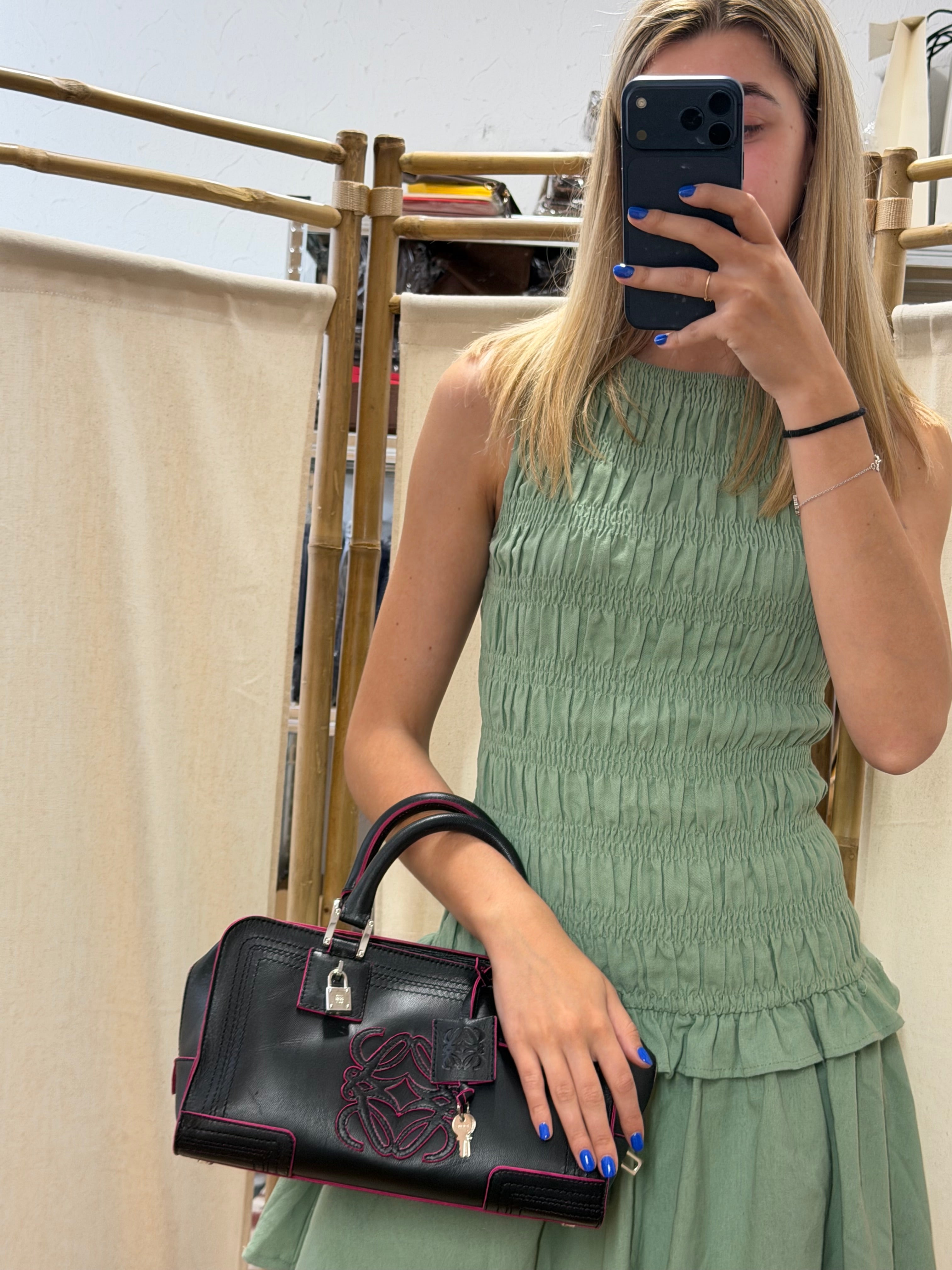 Loewe amazona negro y rosa 28 con 2 bandoleras