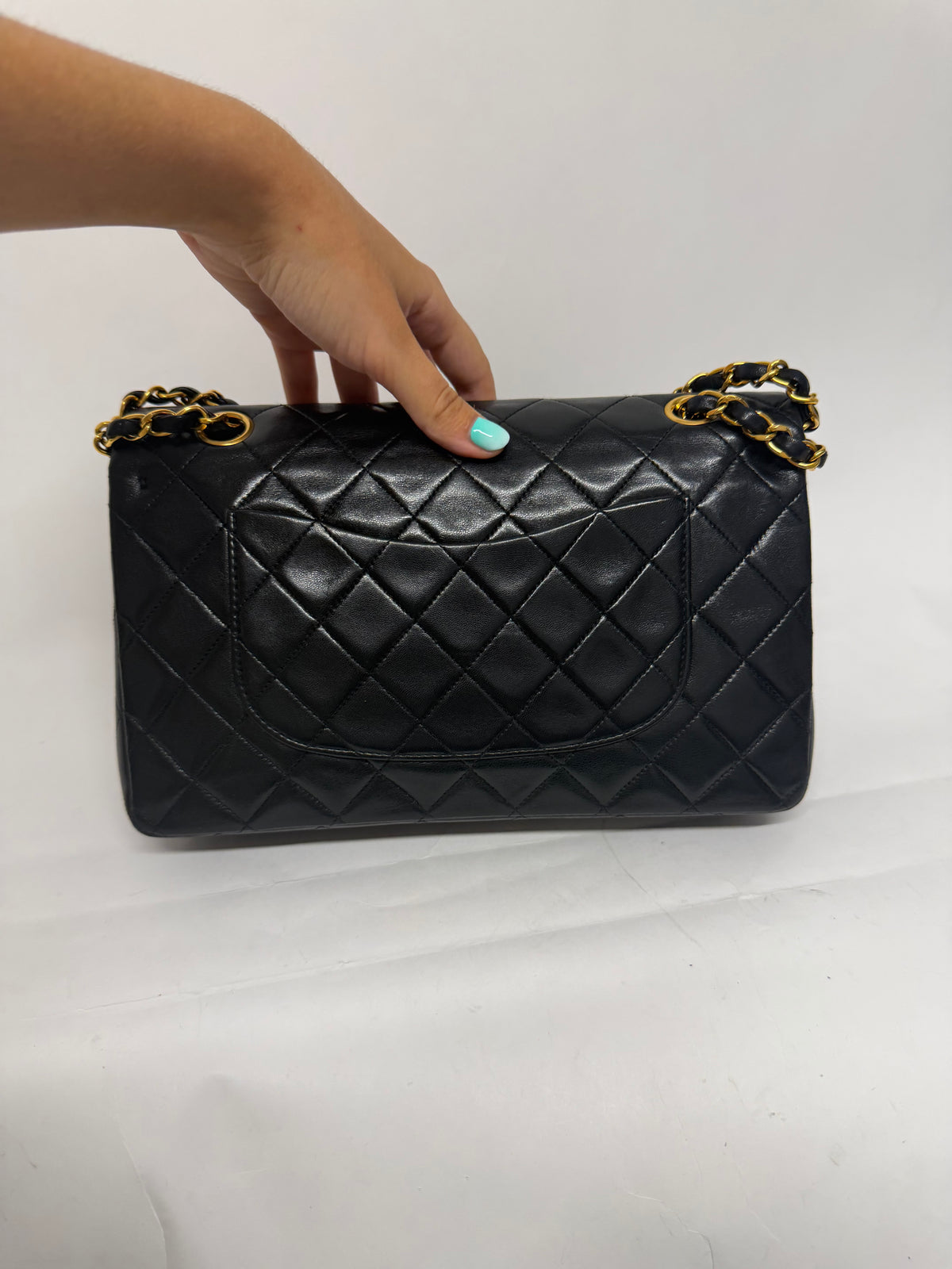 Chanel Timeless 25 double flap Piel de Cordero Negra Herrajes - serie 4