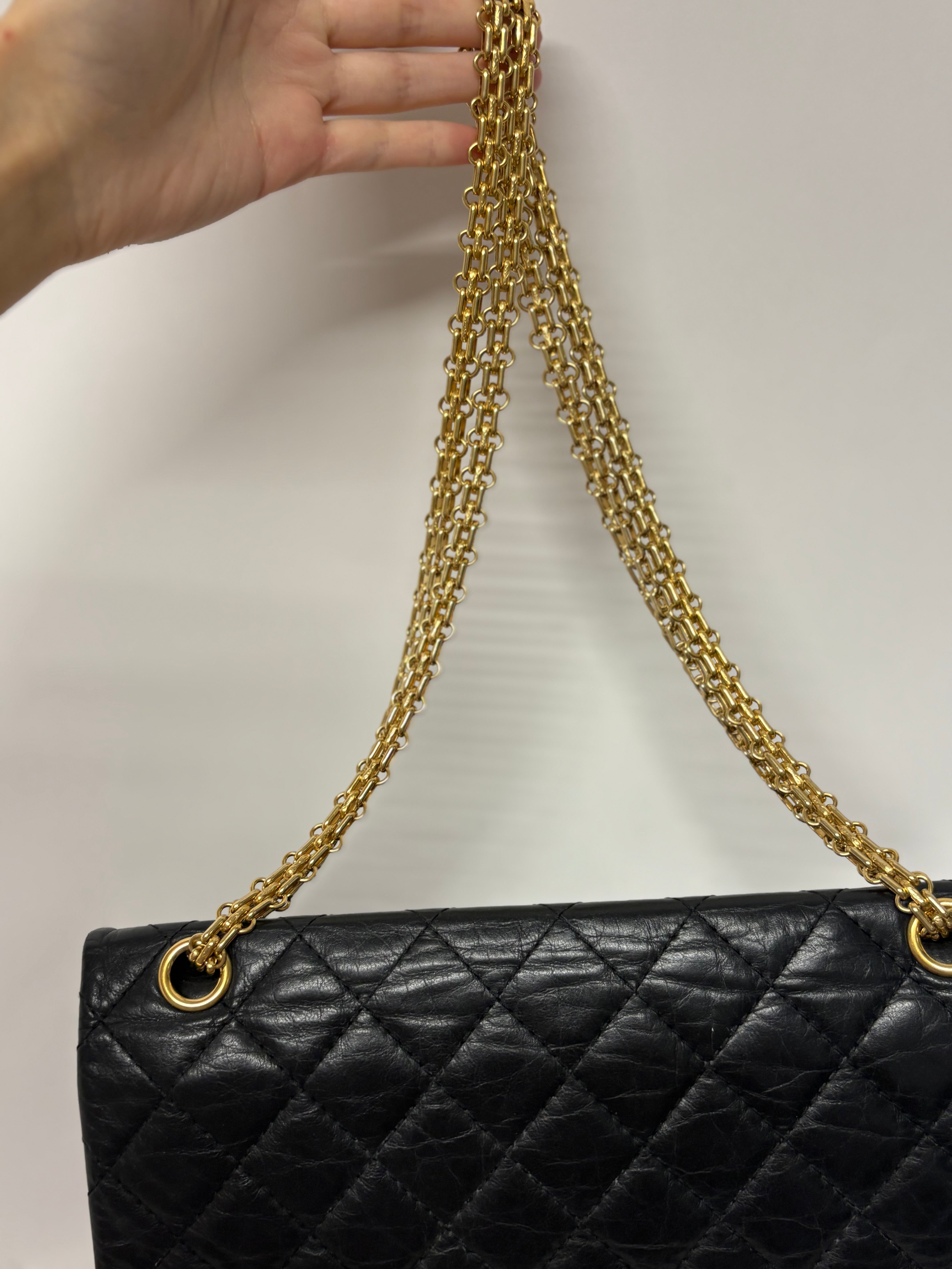 Chanel 2.55 Classic Timeless Mediano Negro Doble Solapa Piel de Ternera Envejecida