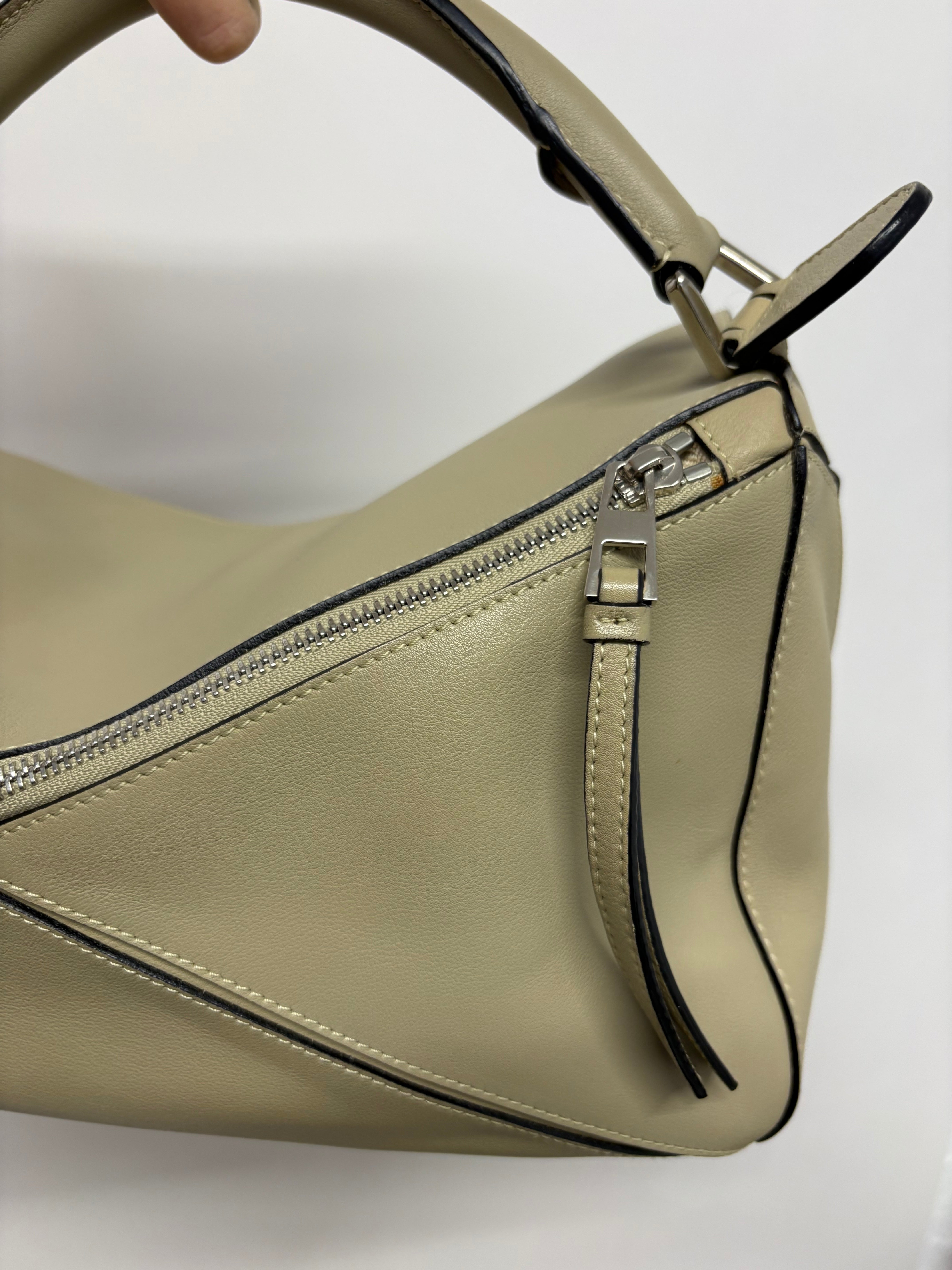 Loewe puzzle mediano Beige/ Taupe Claro